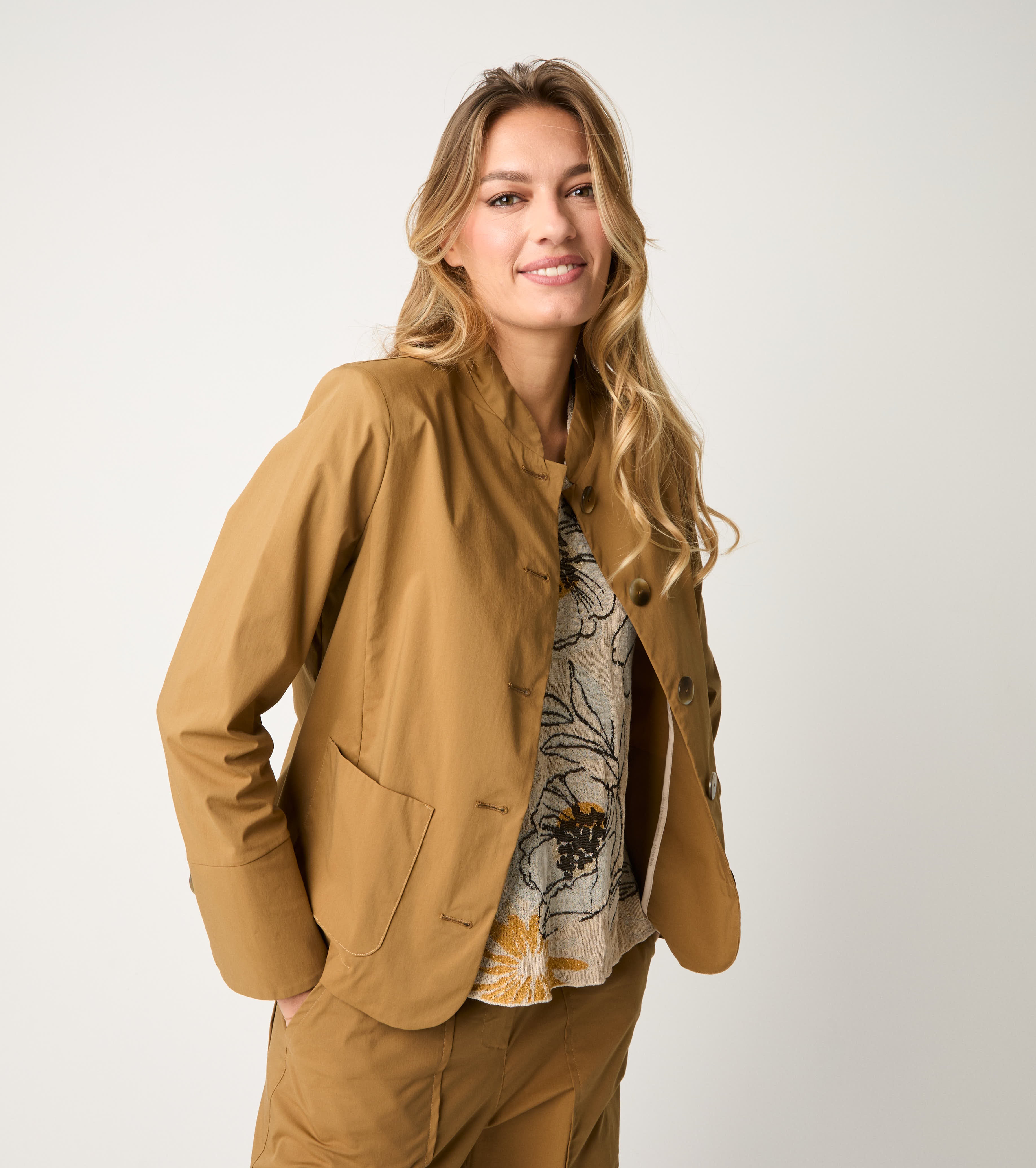 Stretch cotton jacket with ermine pockets
