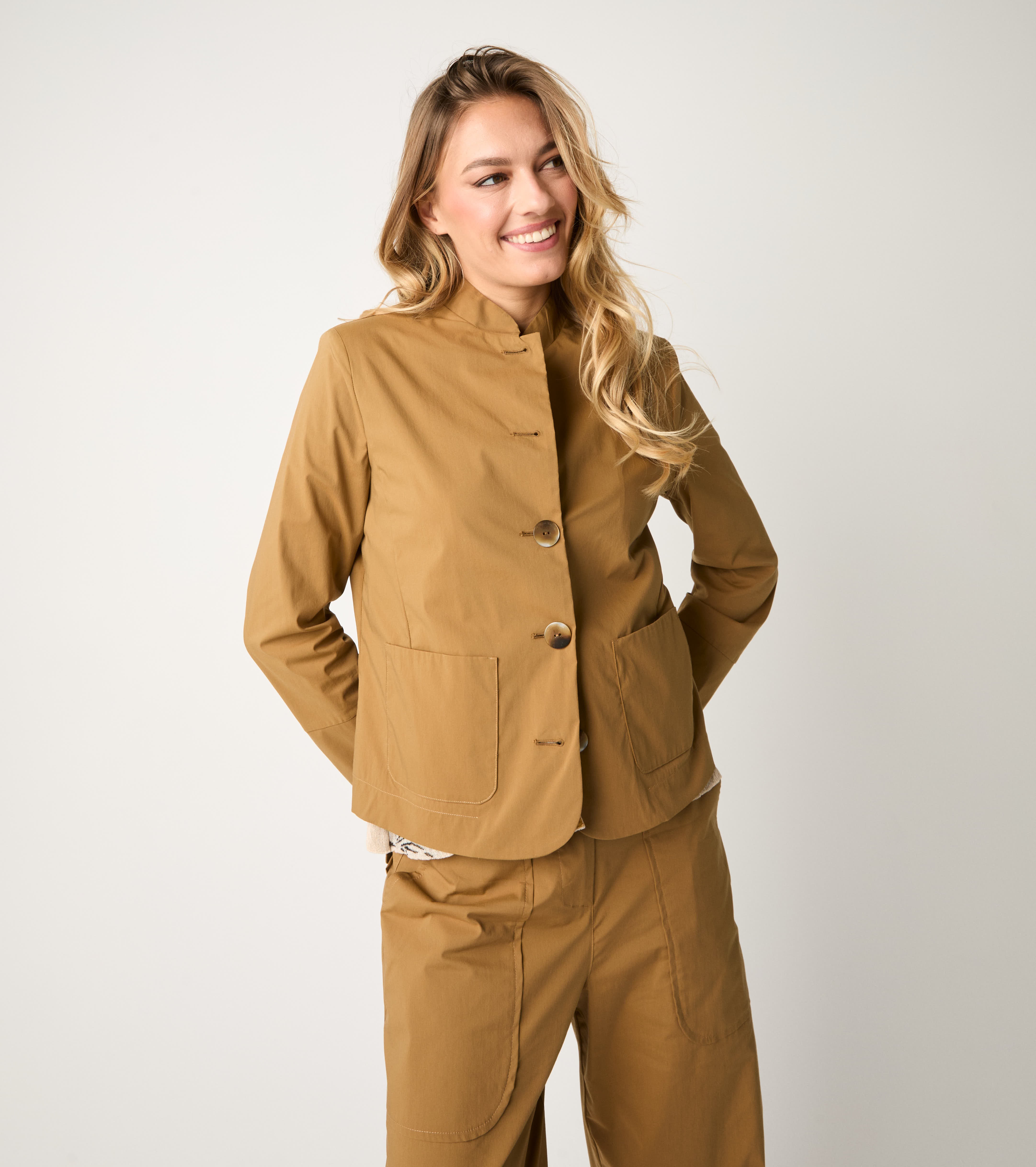 Stretch cotton jacket with ermine pockets