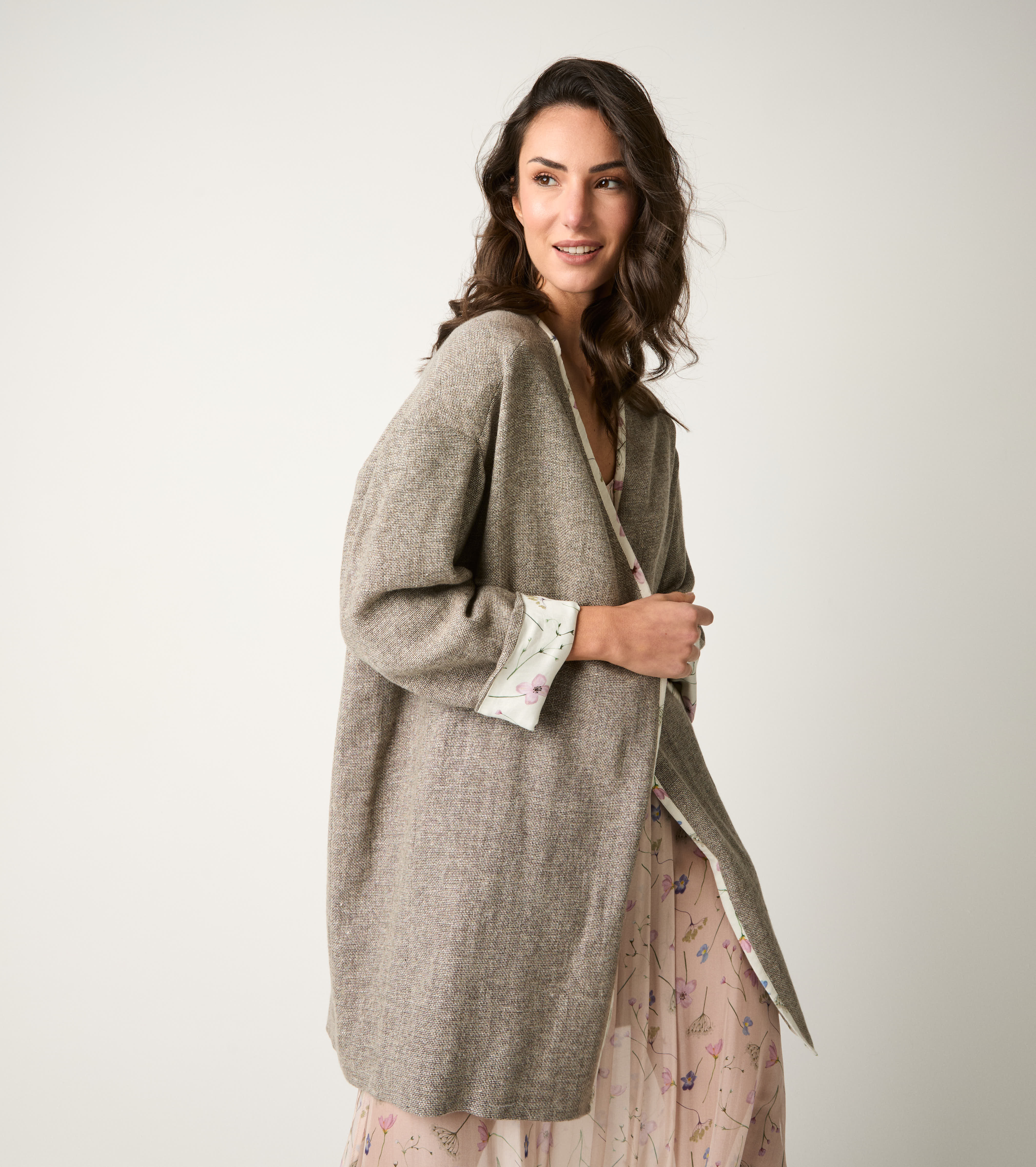 Turtledove V-neck linen blend coat