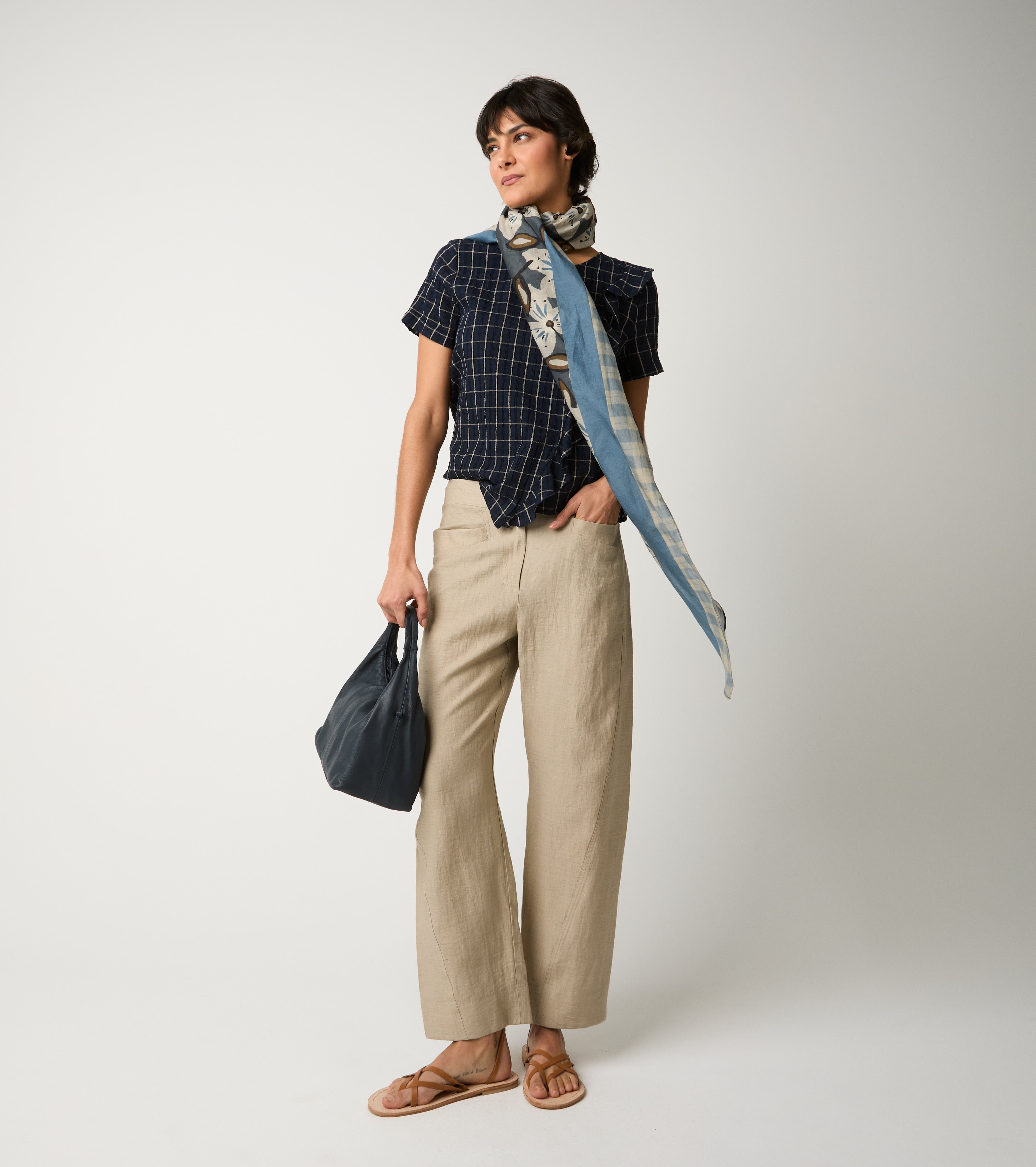 Blusa girocollo con rouches blu