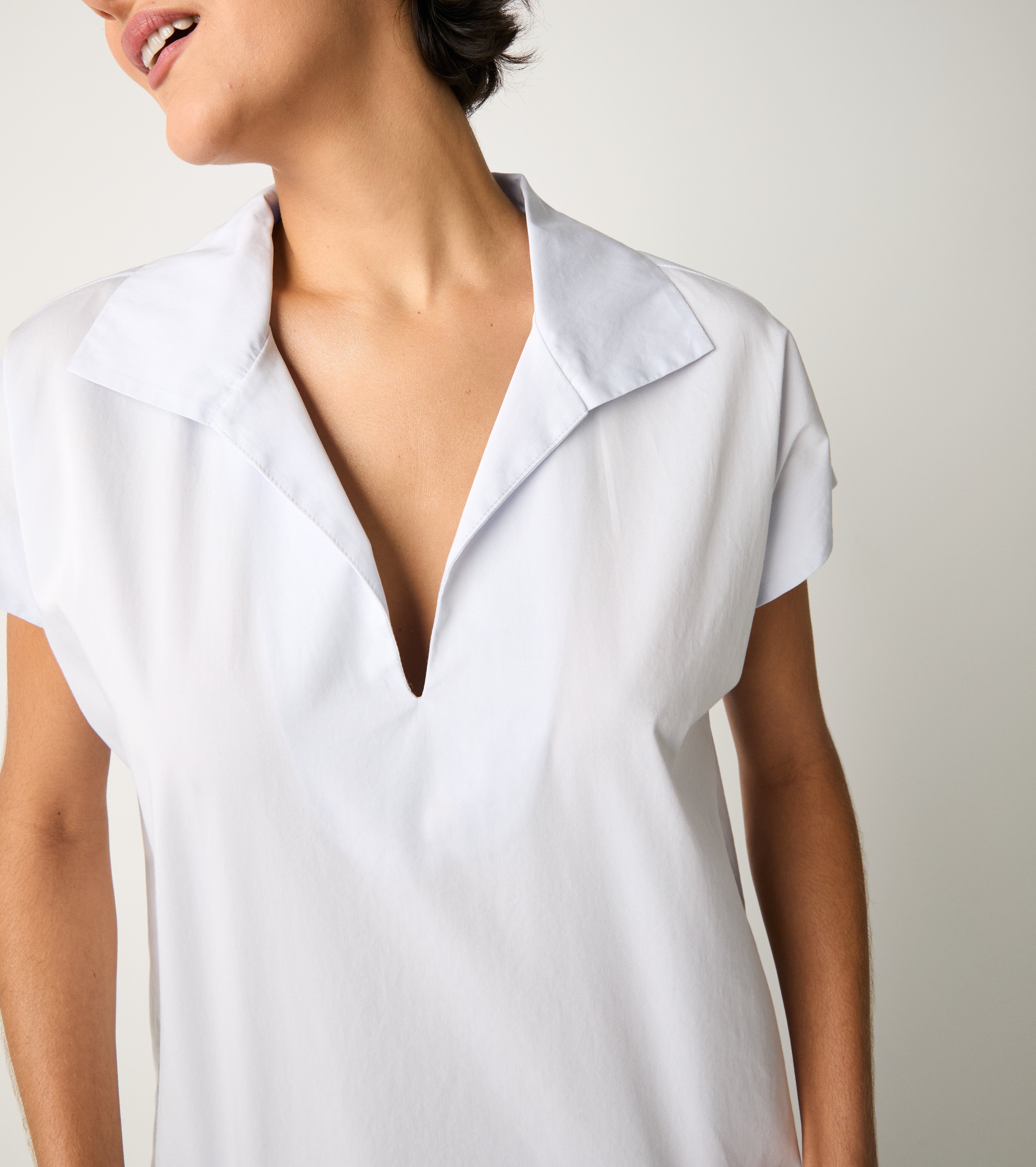 Блуза с ръкави с кристални крила