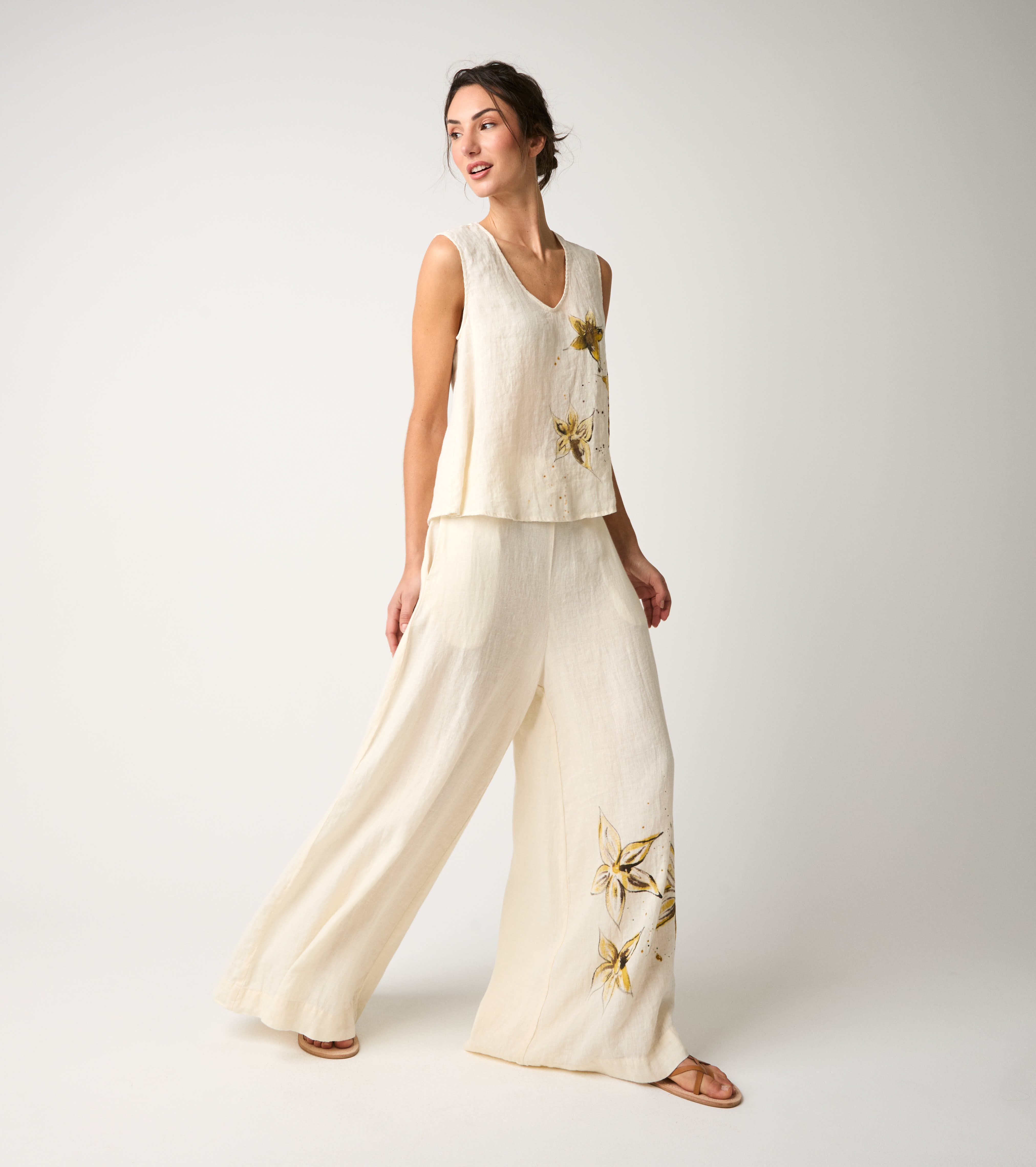 Top floreale con scollo a V fiori