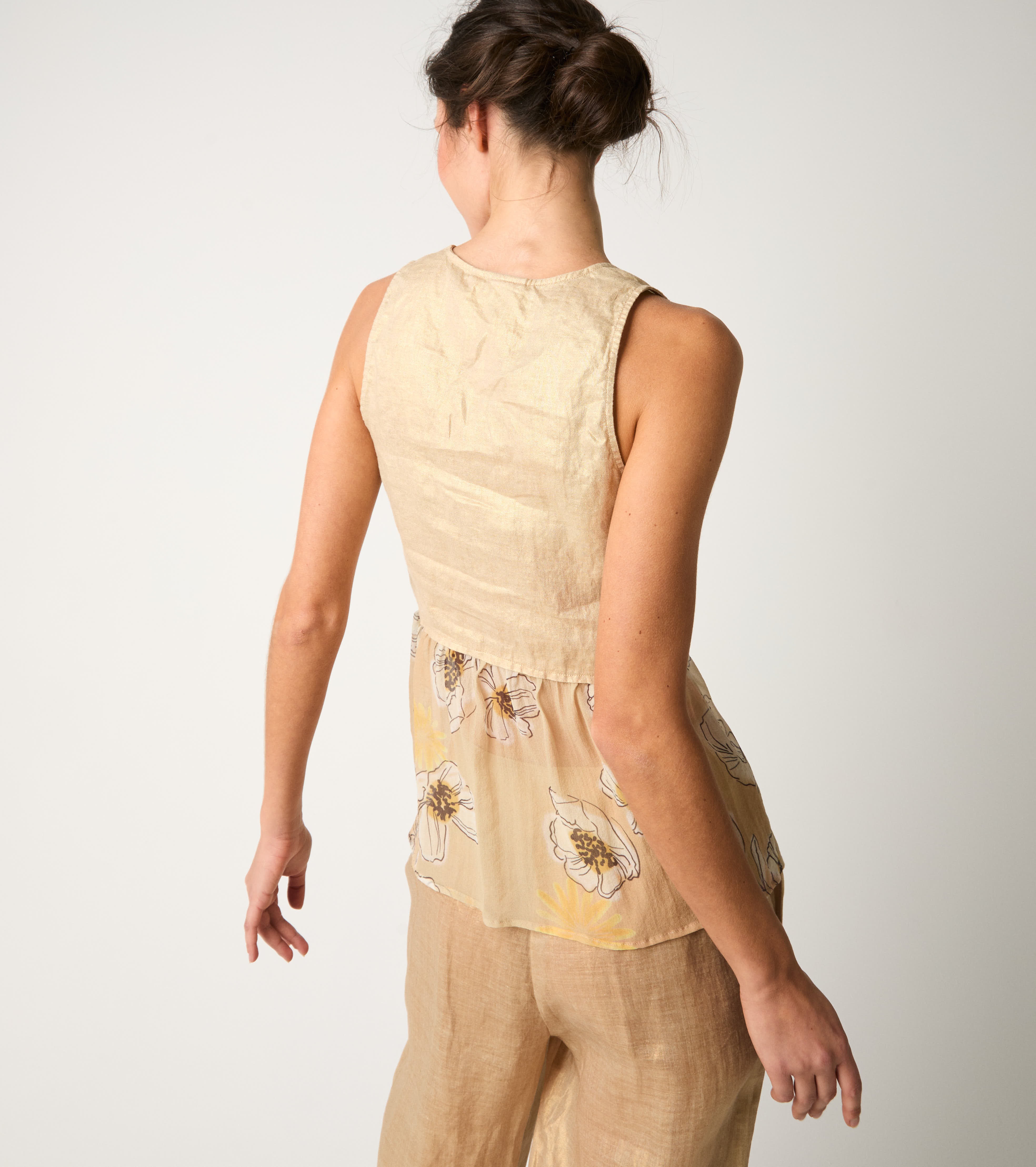 Top con stampa floreale oro