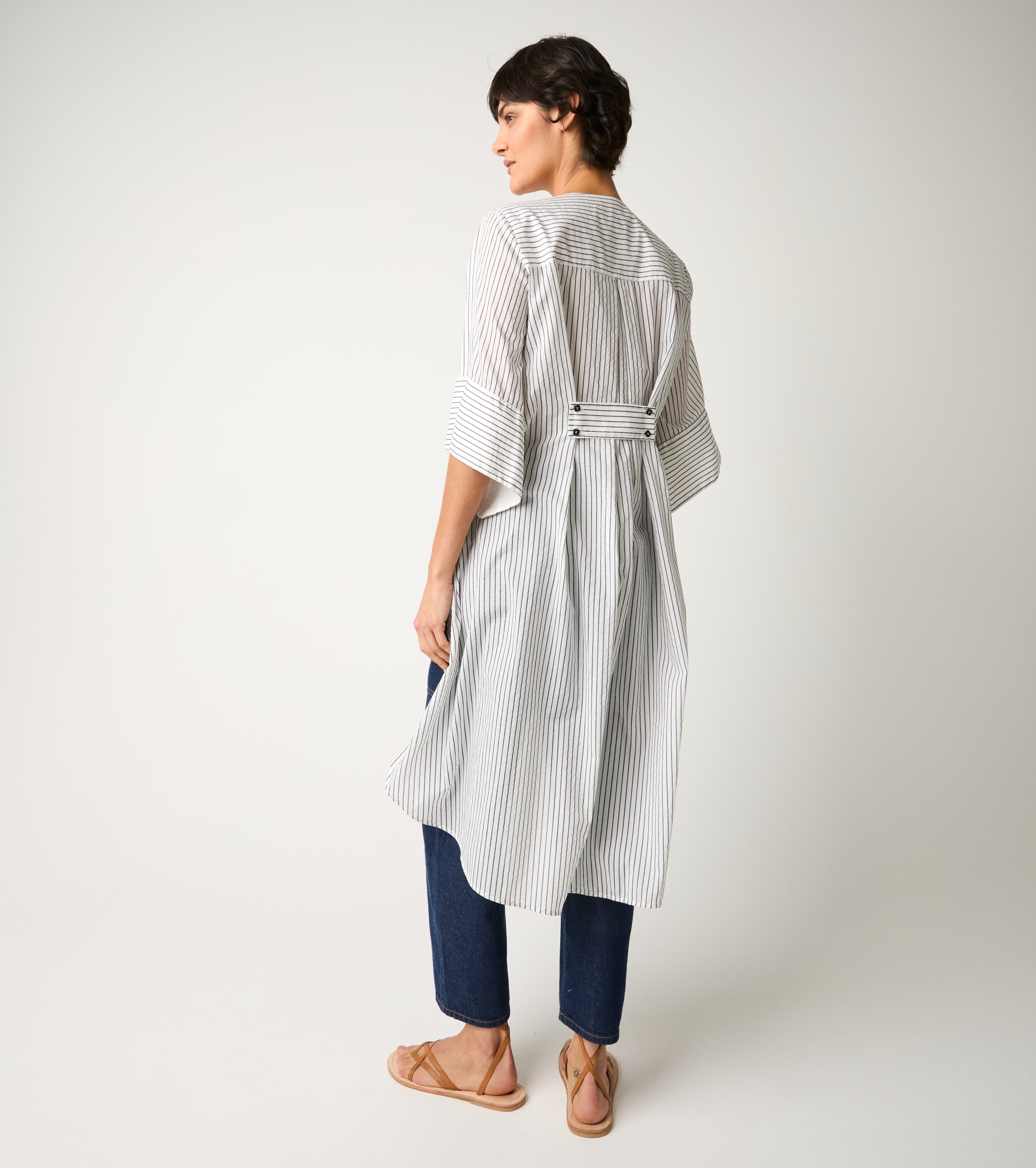 Long striped shirt with white slits