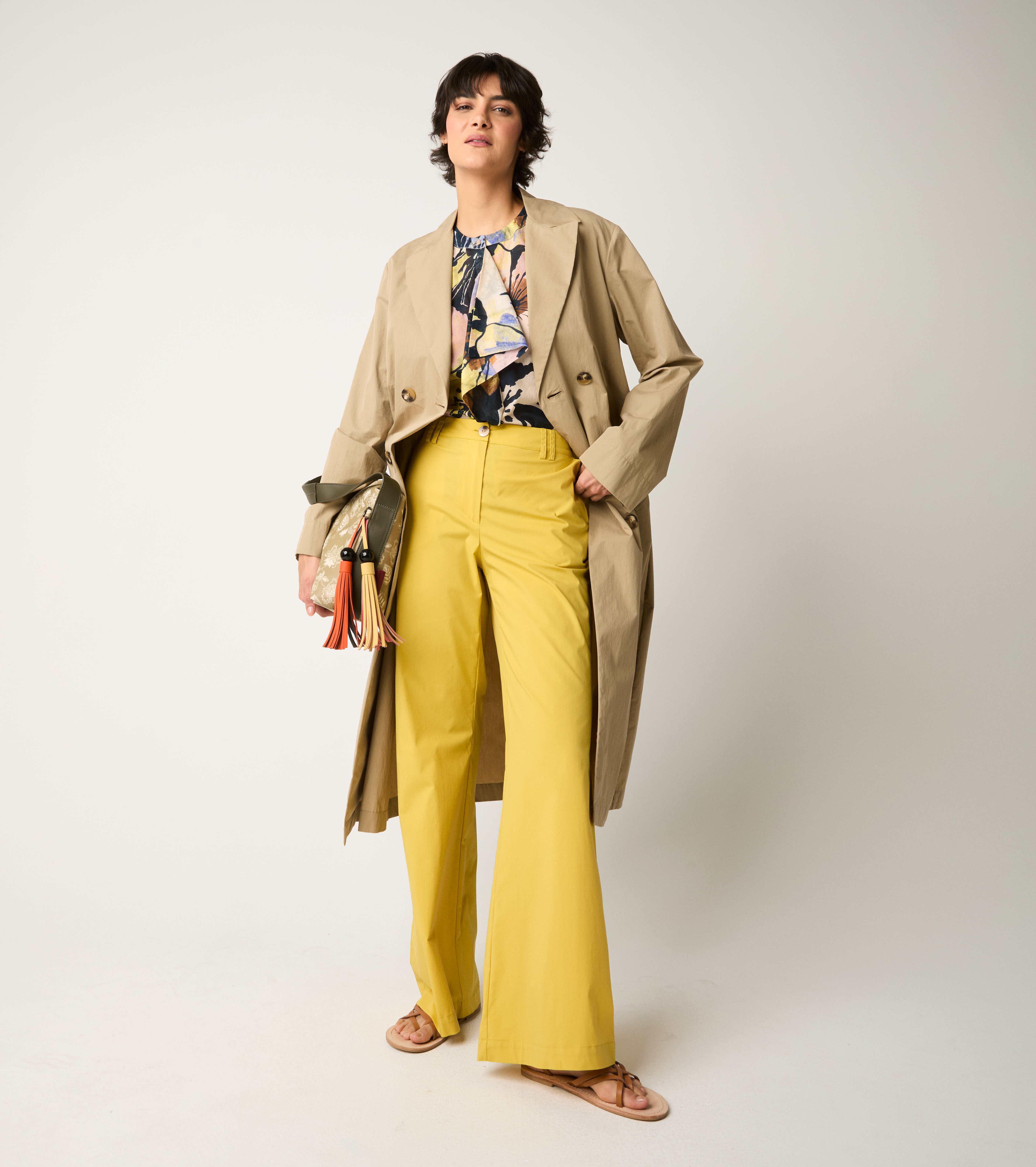 Blusa girocollo con rouches fiore