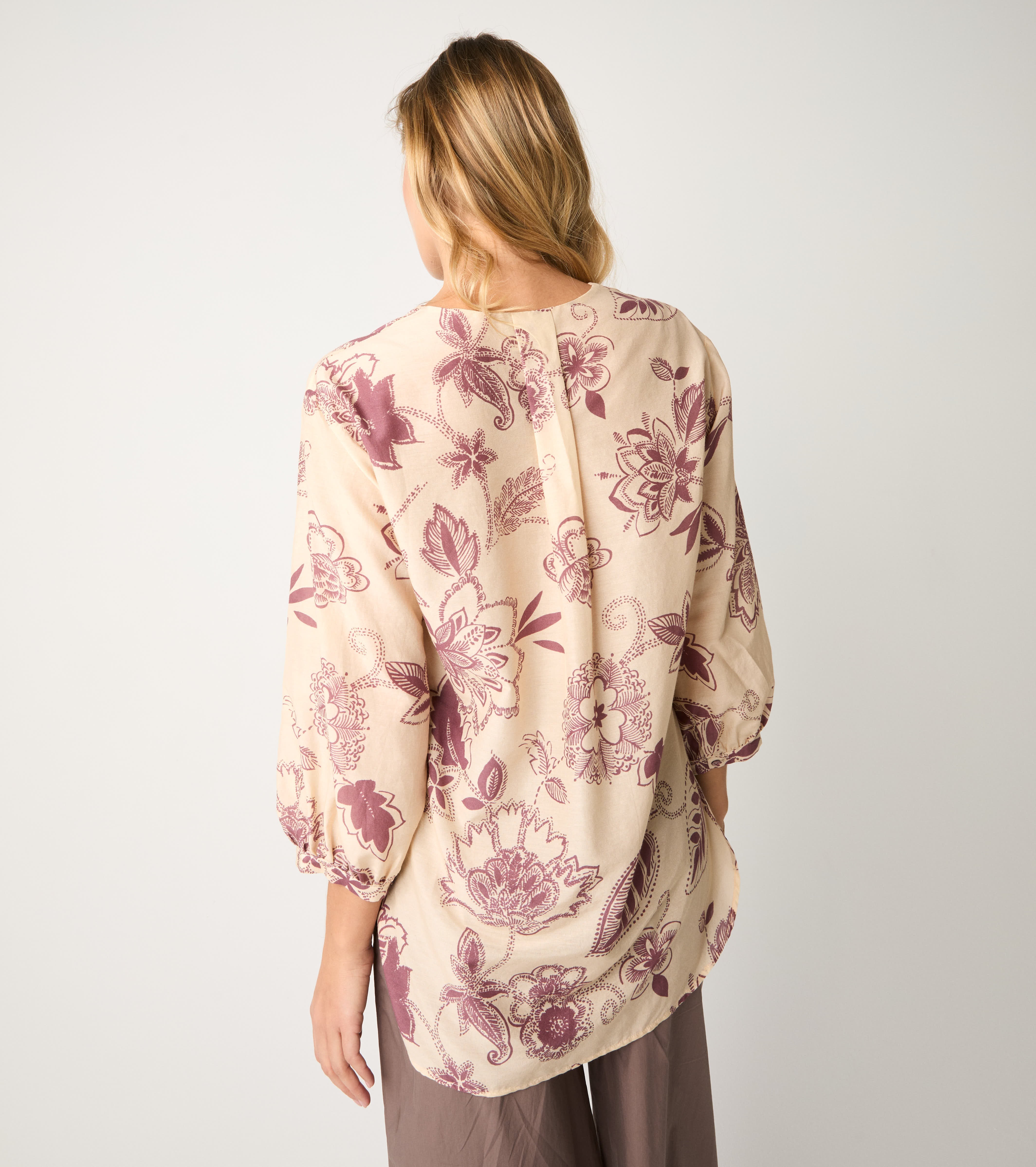 Shirt with wine floral paisley print