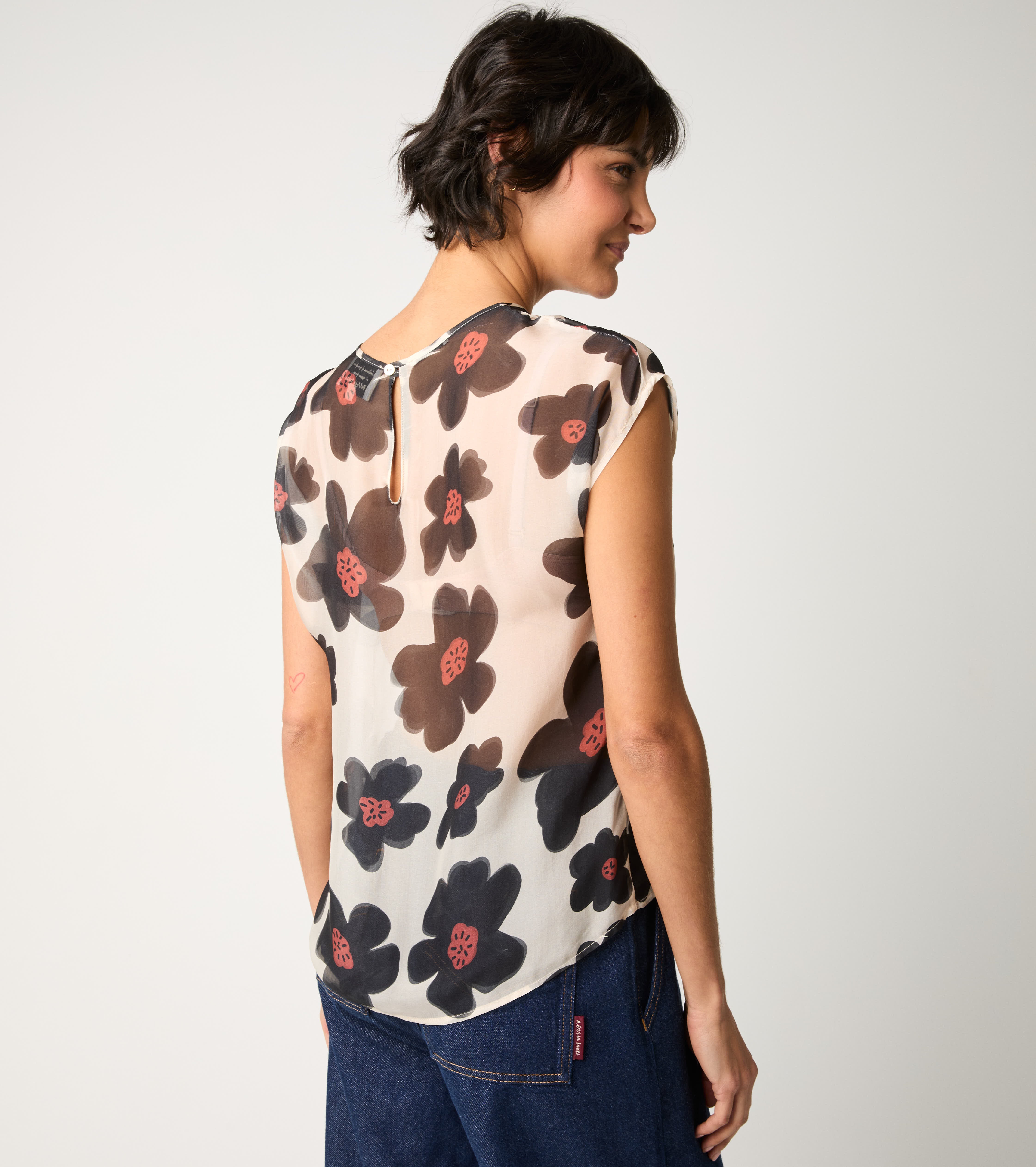 Crew-neck blouse with floral print flowers