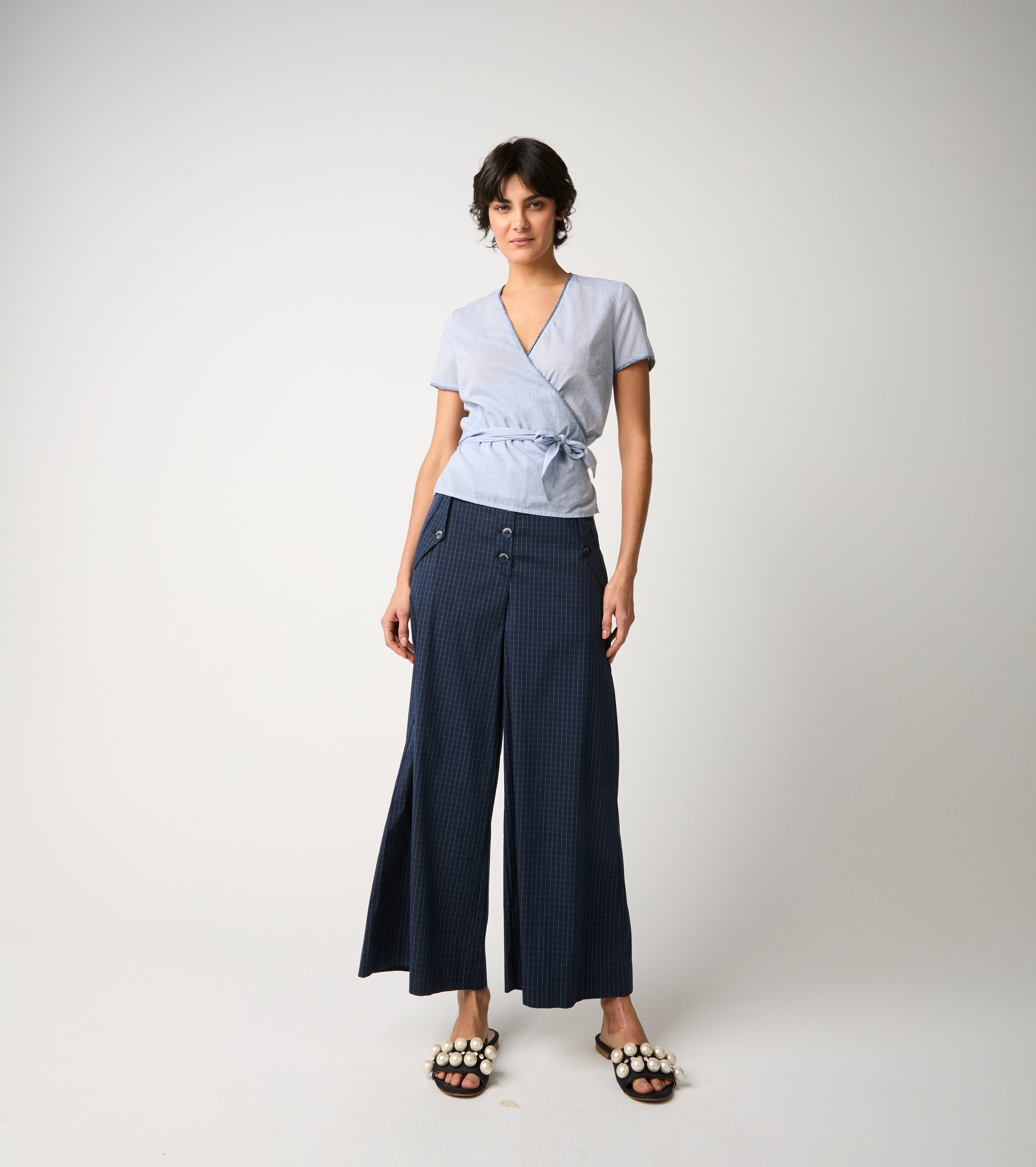 Blouse with belt and paper bow