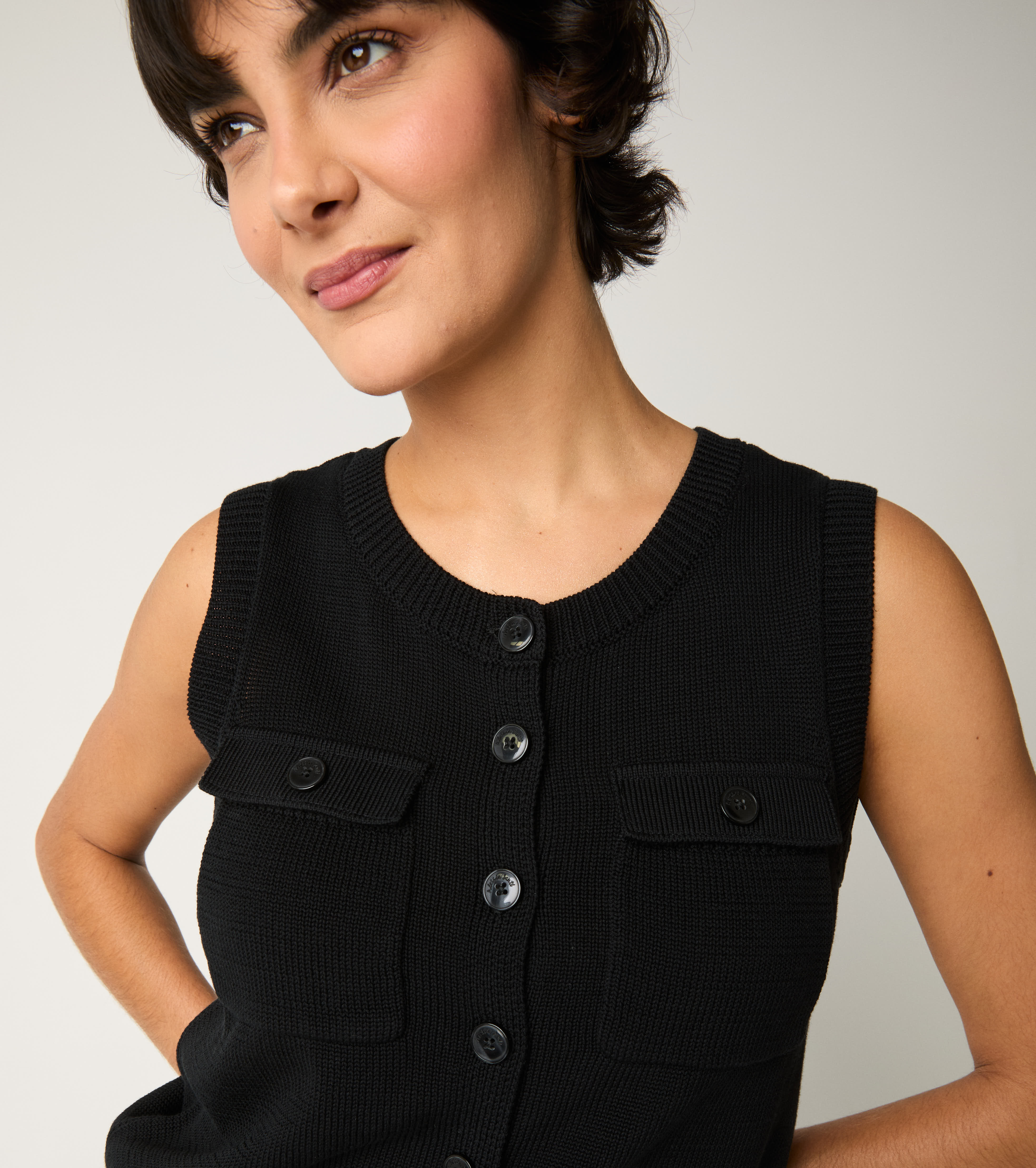 Gilet in maglia con taschini nero