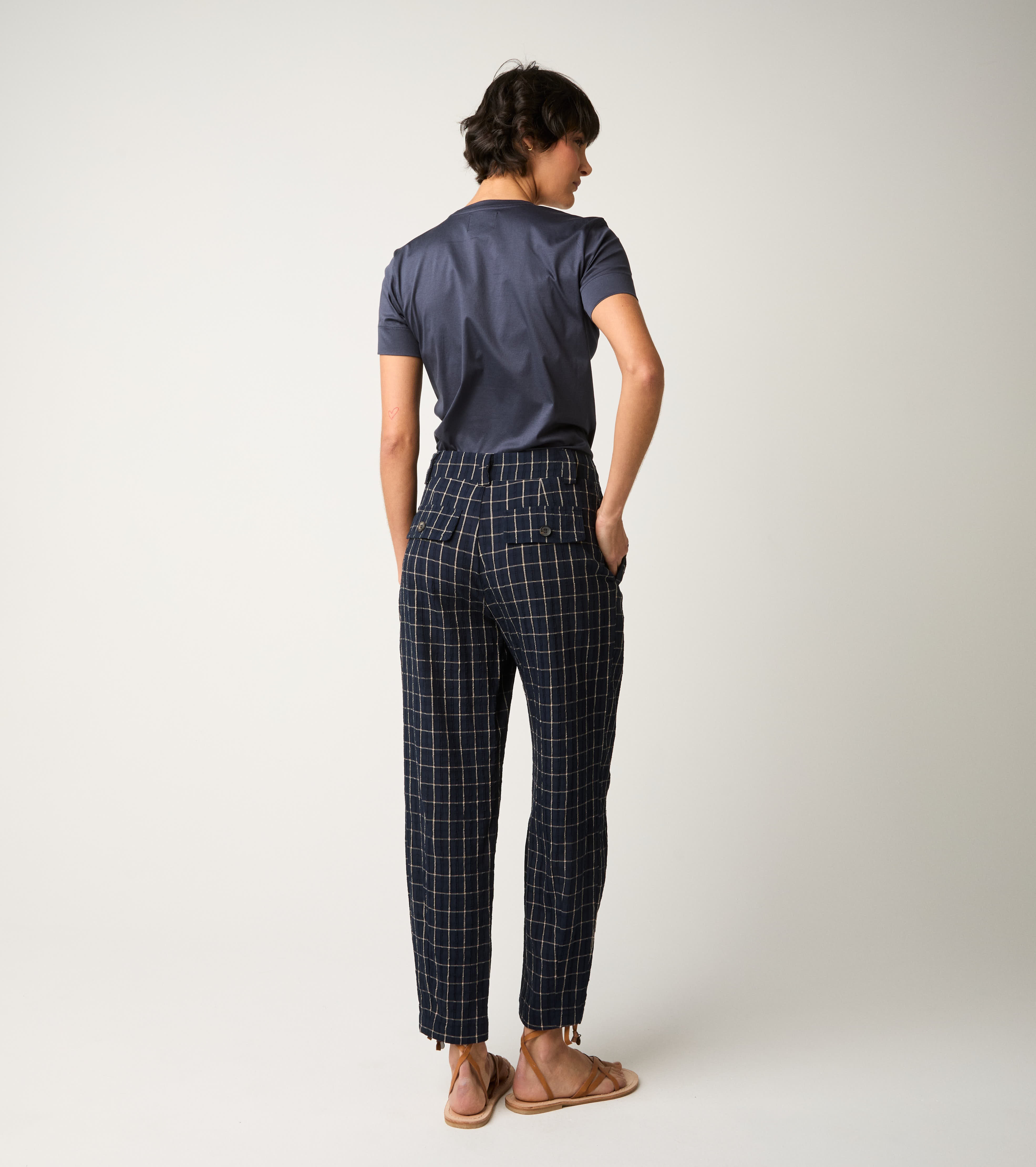 T-shirt girocollo con patch logata blu