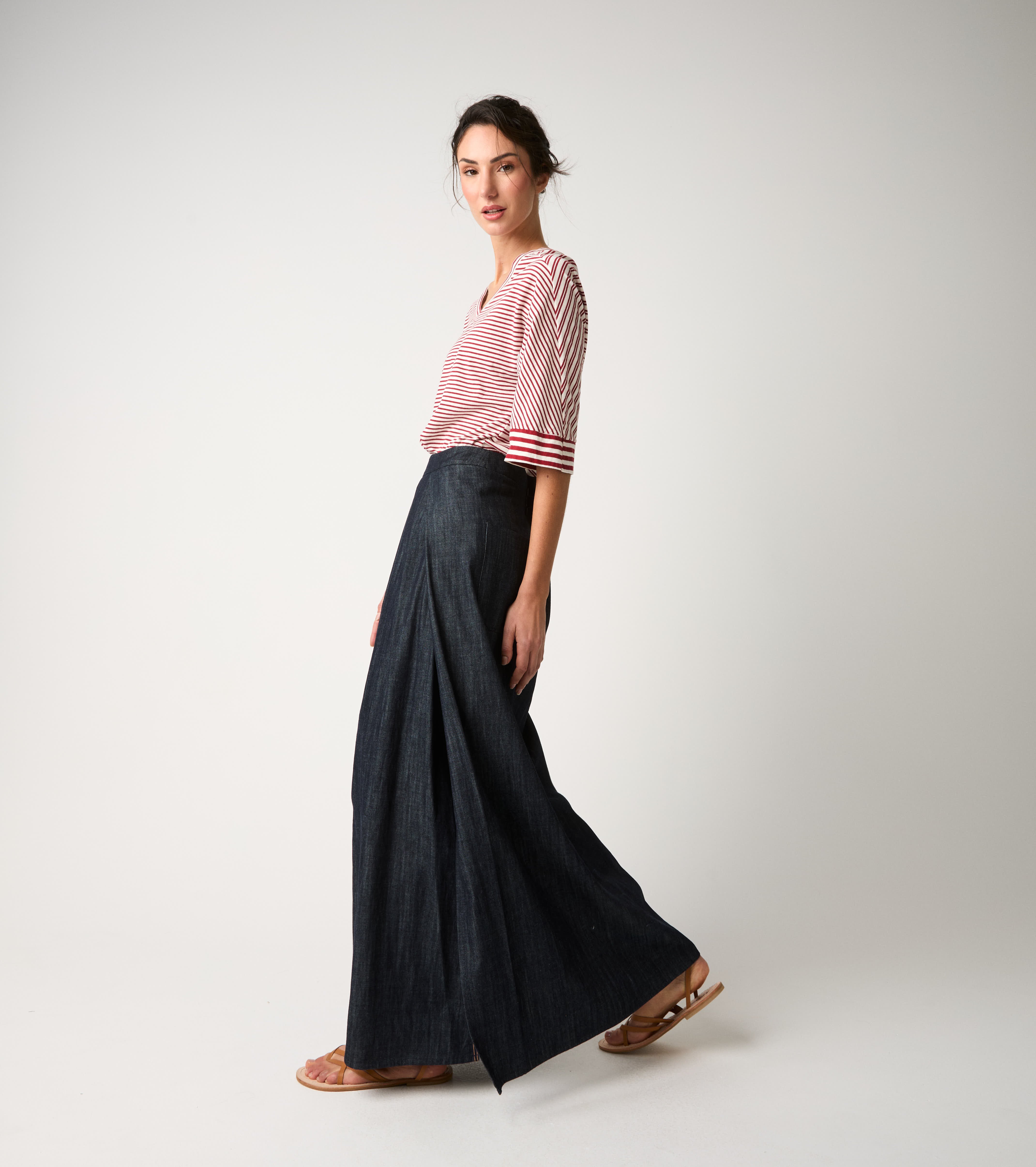 Gonna lunga con pinces e pieghe unico