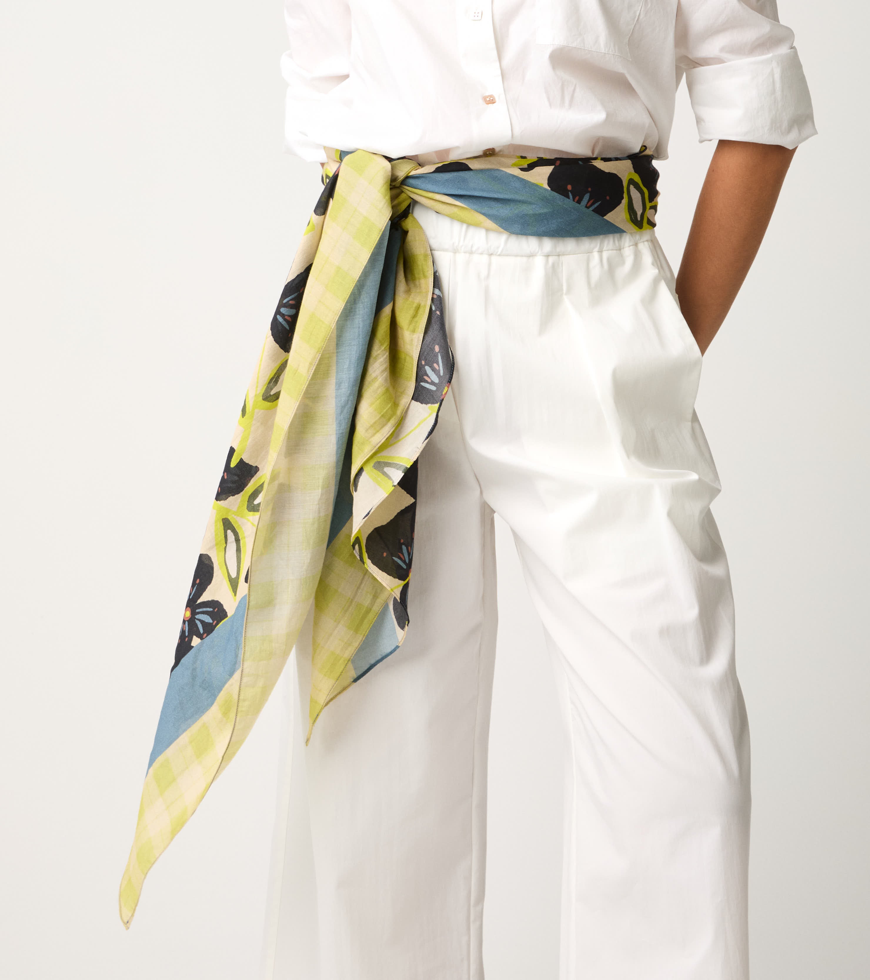 Sciarpa in misto seta floreale fiori