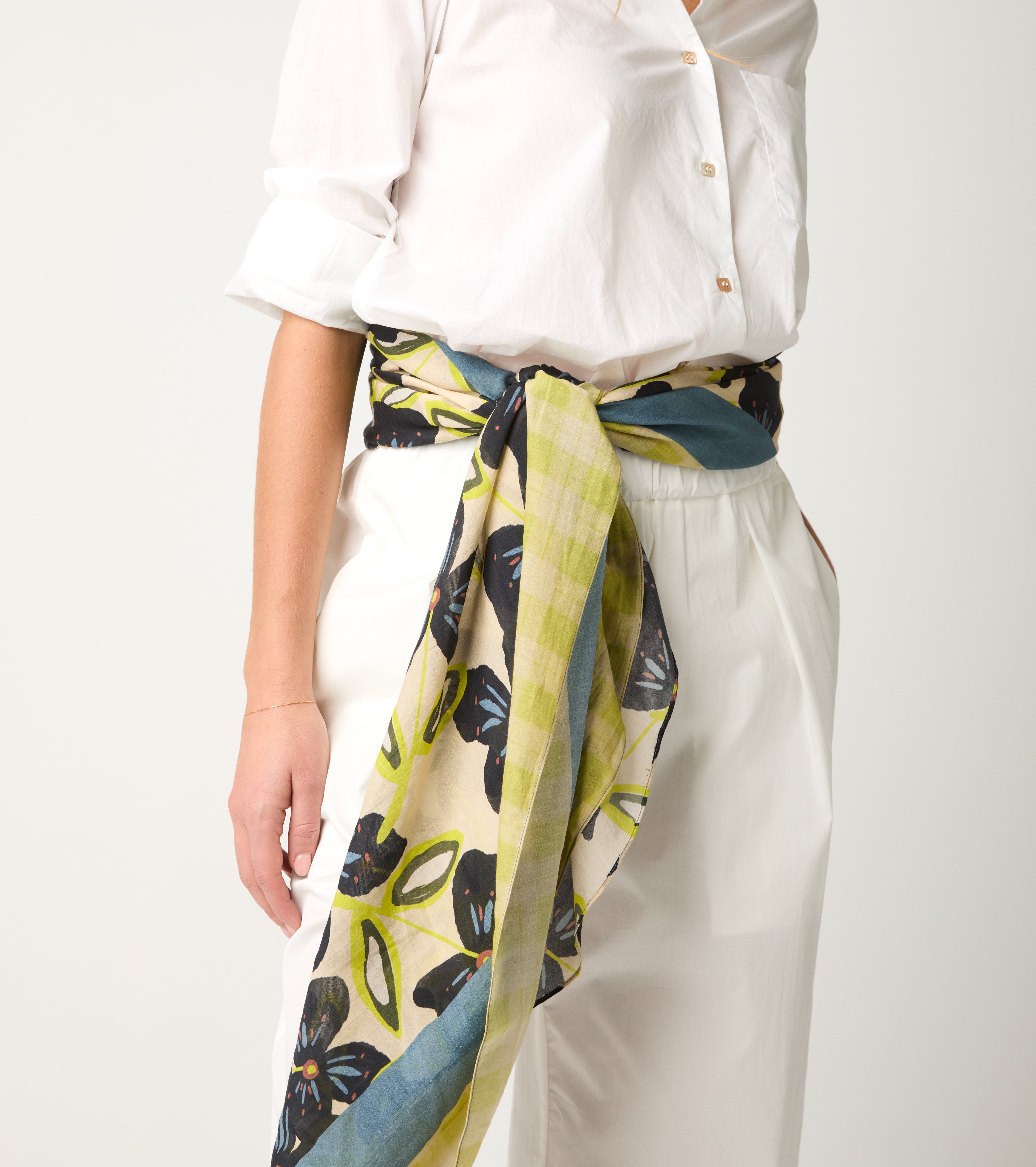 Sciarpa in misto seta floreale fiori