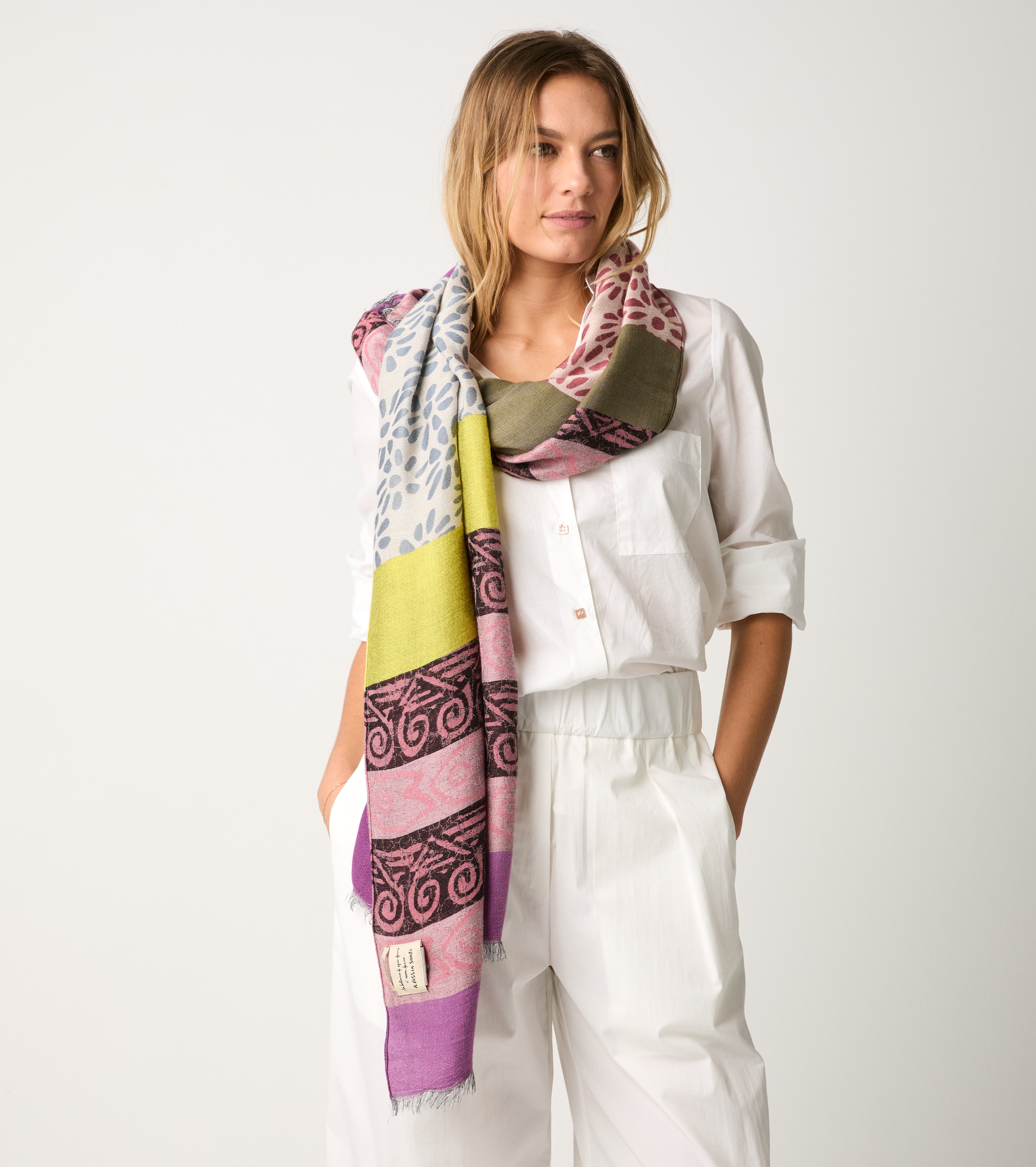 Sciarpa patchwork con frange ciclamino