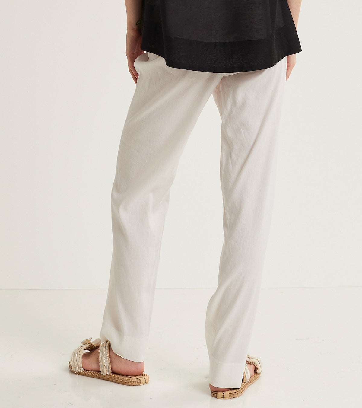 Pantaloni in lino