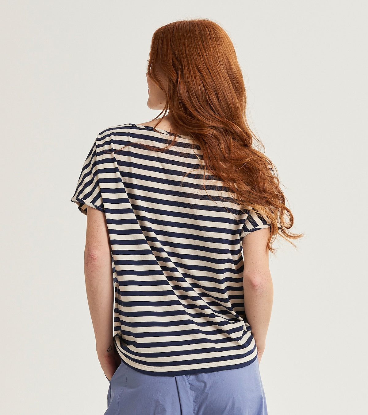 T-shirt da donna in cotone a righe