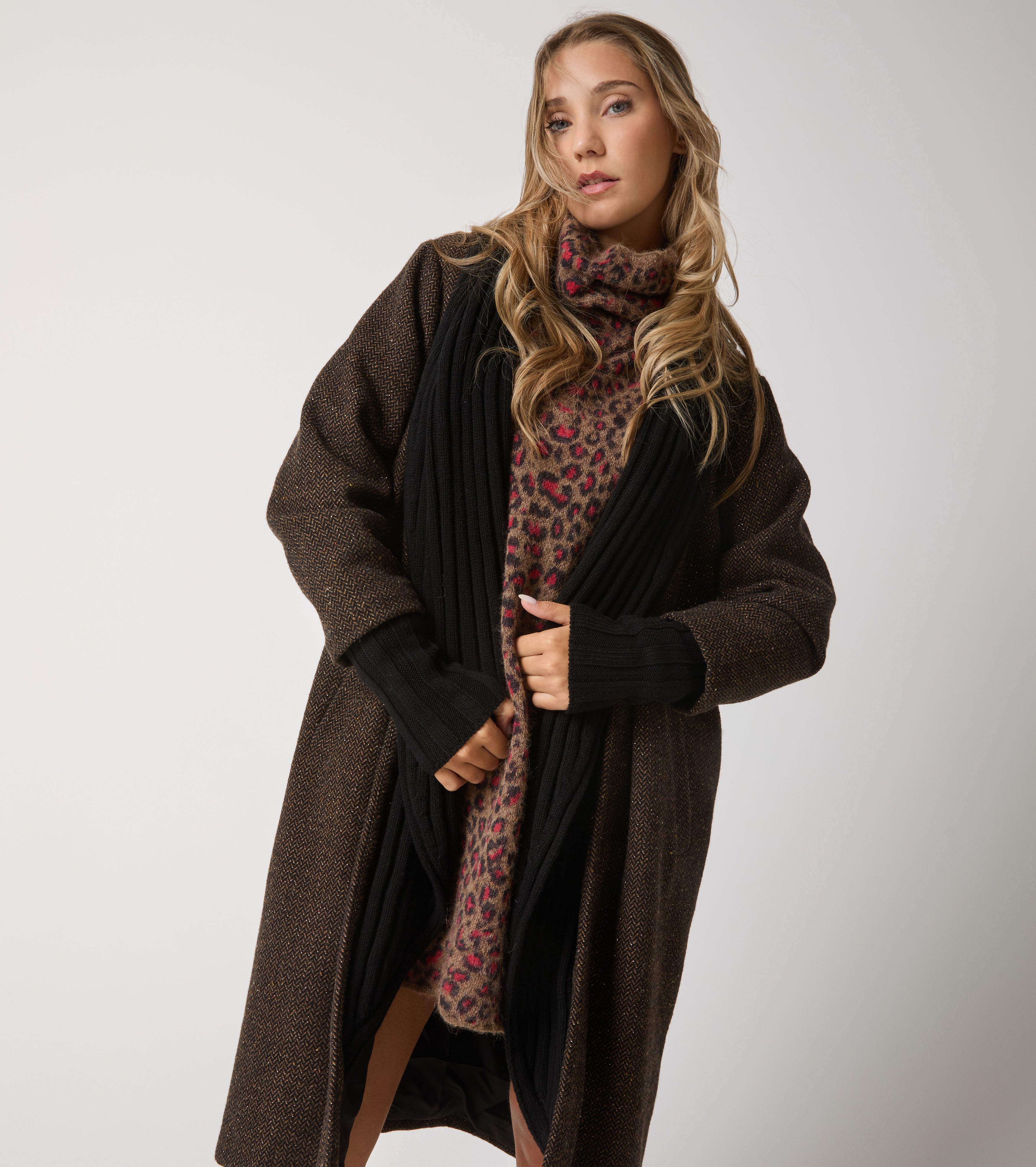 Wool coat with lapels