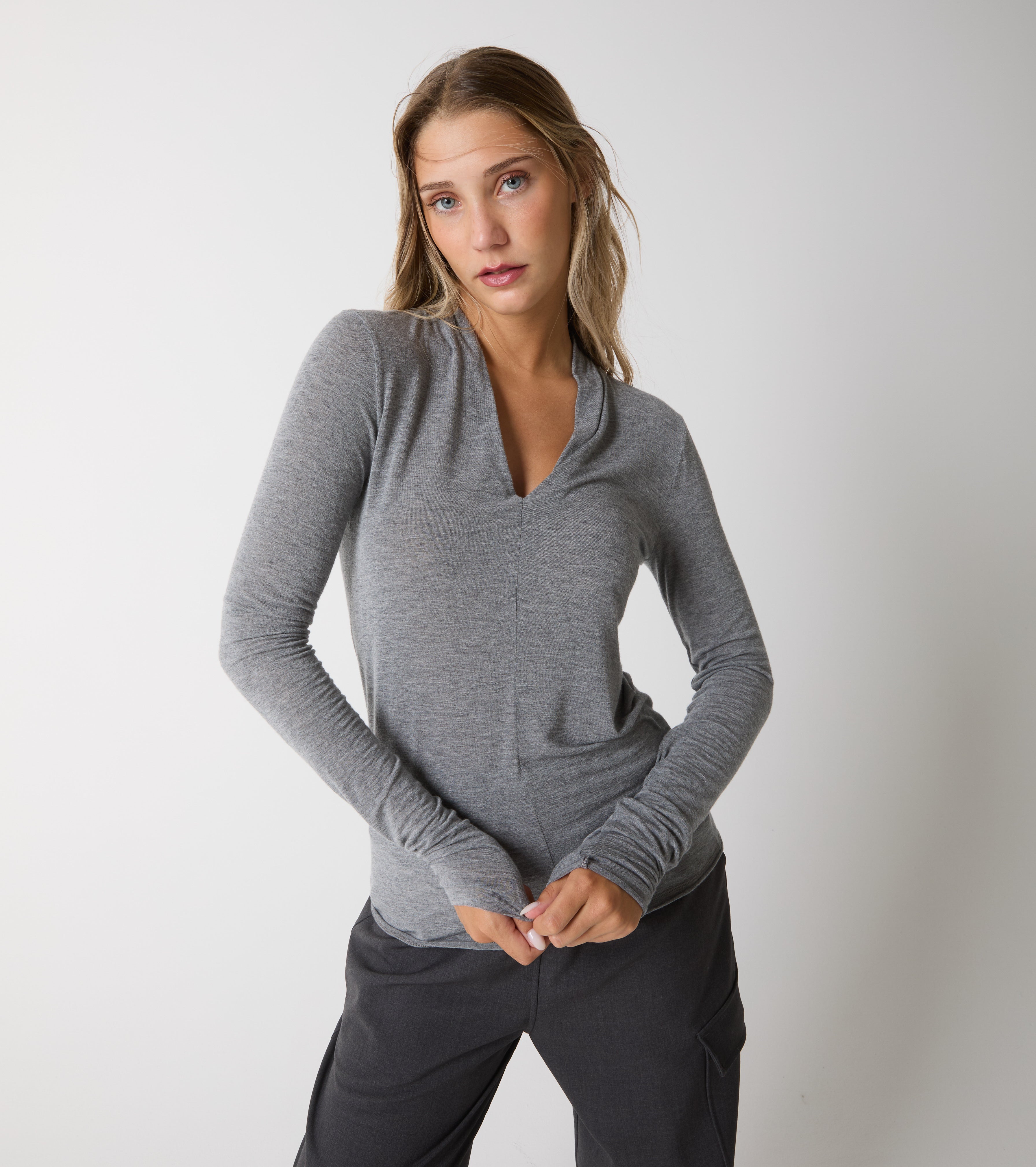 Kashmir T-shirt med V-hals