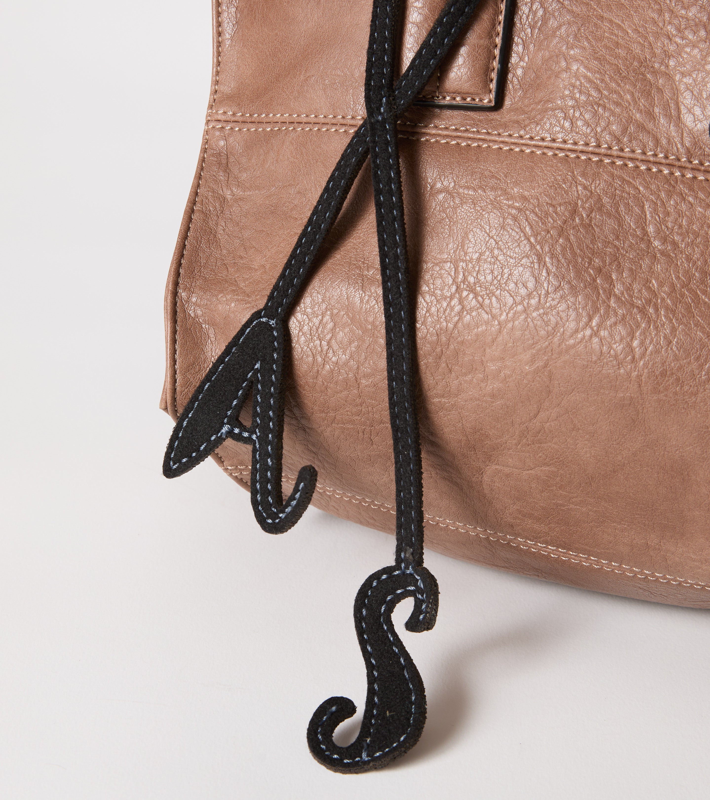 Bolsa de compras con charm