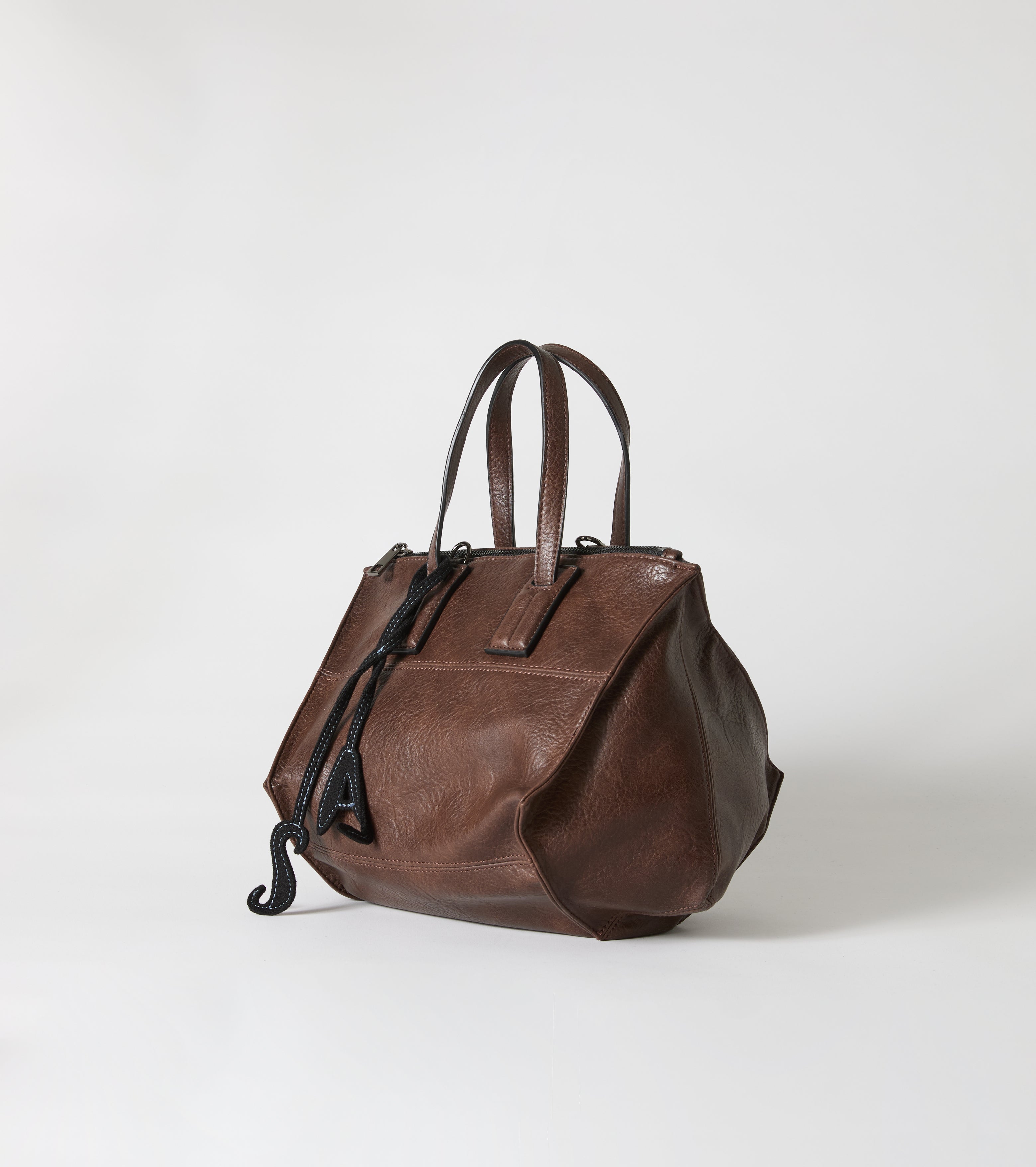 Borsa shopping con charm