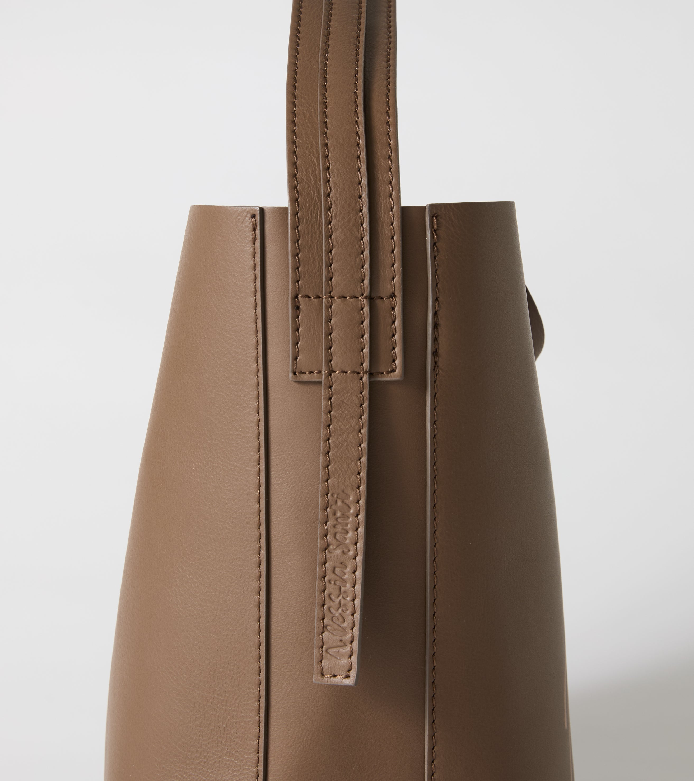 Borsa a spalla in pelle con lettering