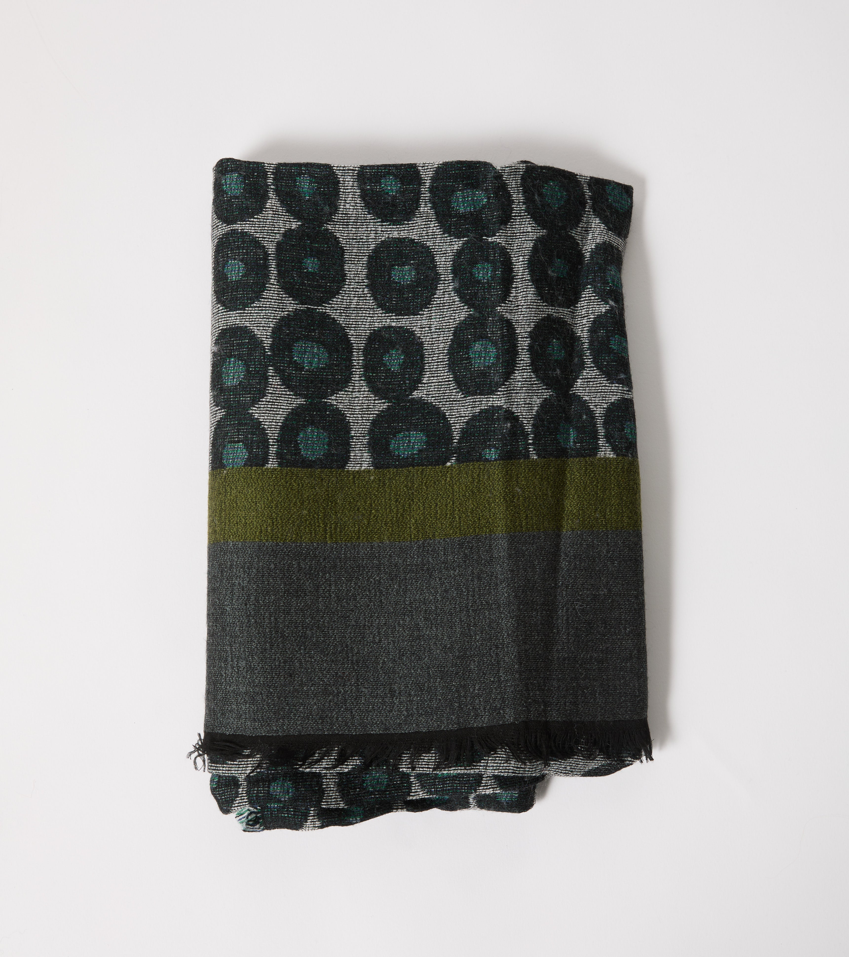 Sciarpa in lana jacquard con frange