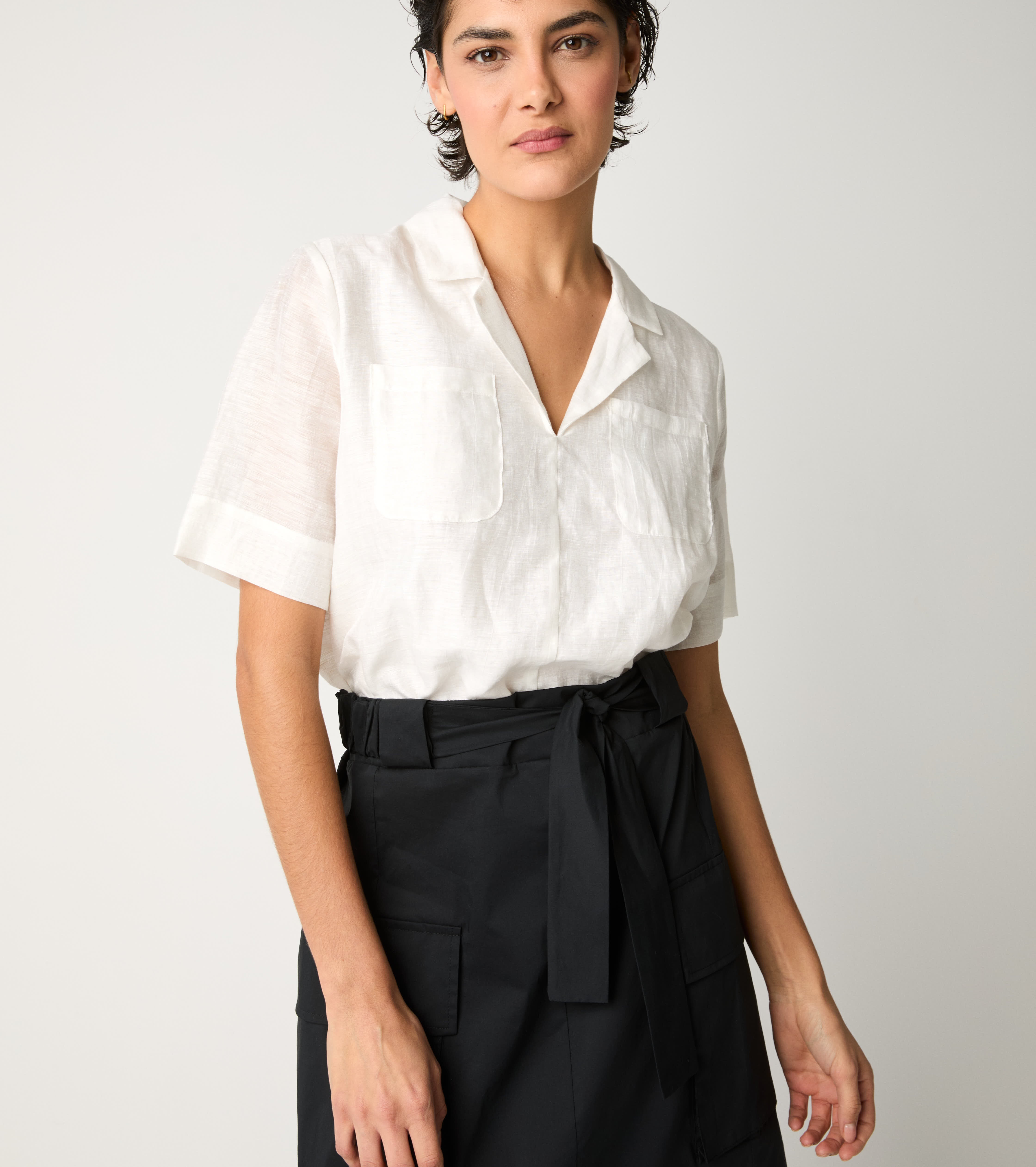 Abito in cotone e lino con cintura bianco