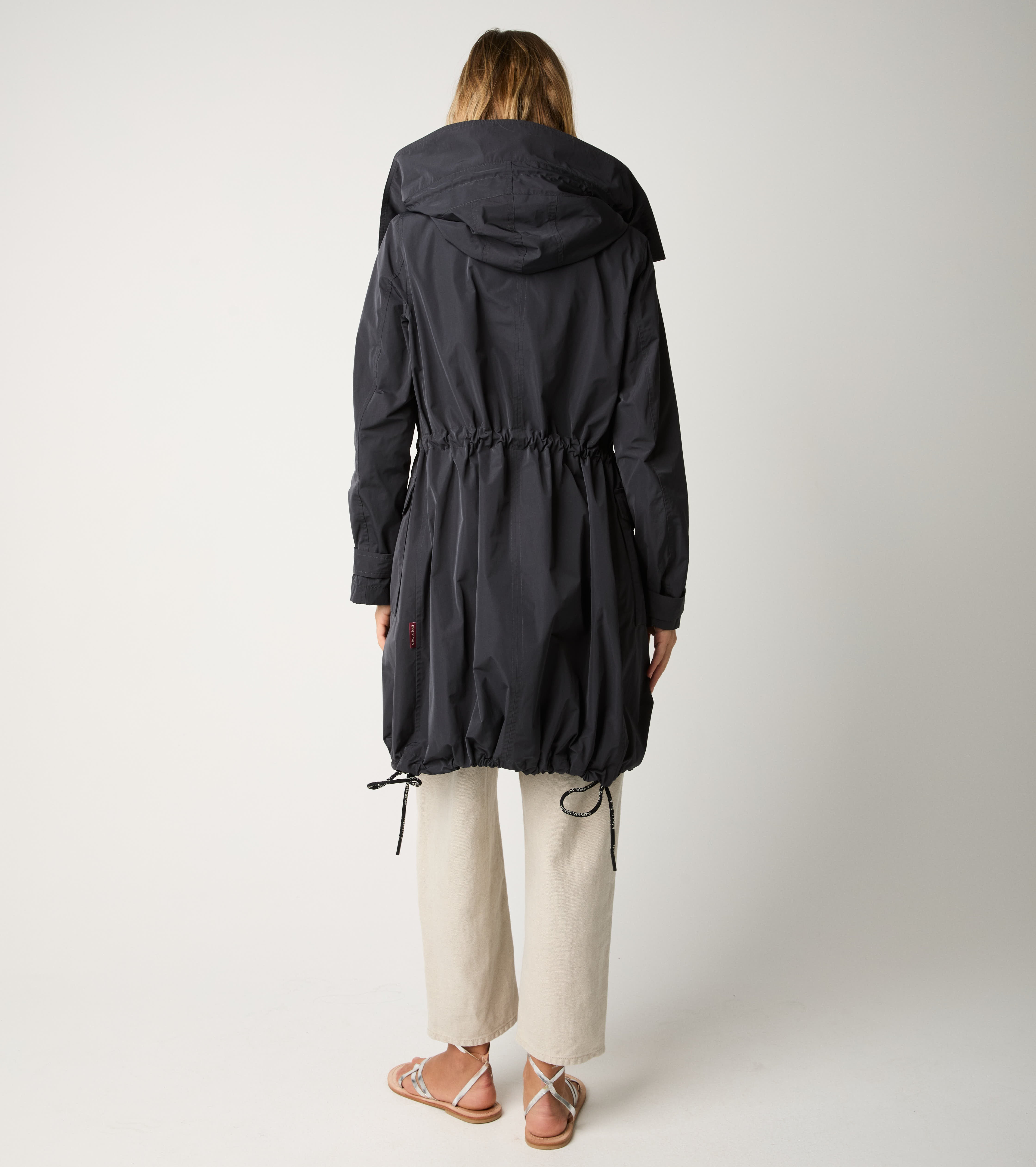 Long drip-proof parka with slate hood