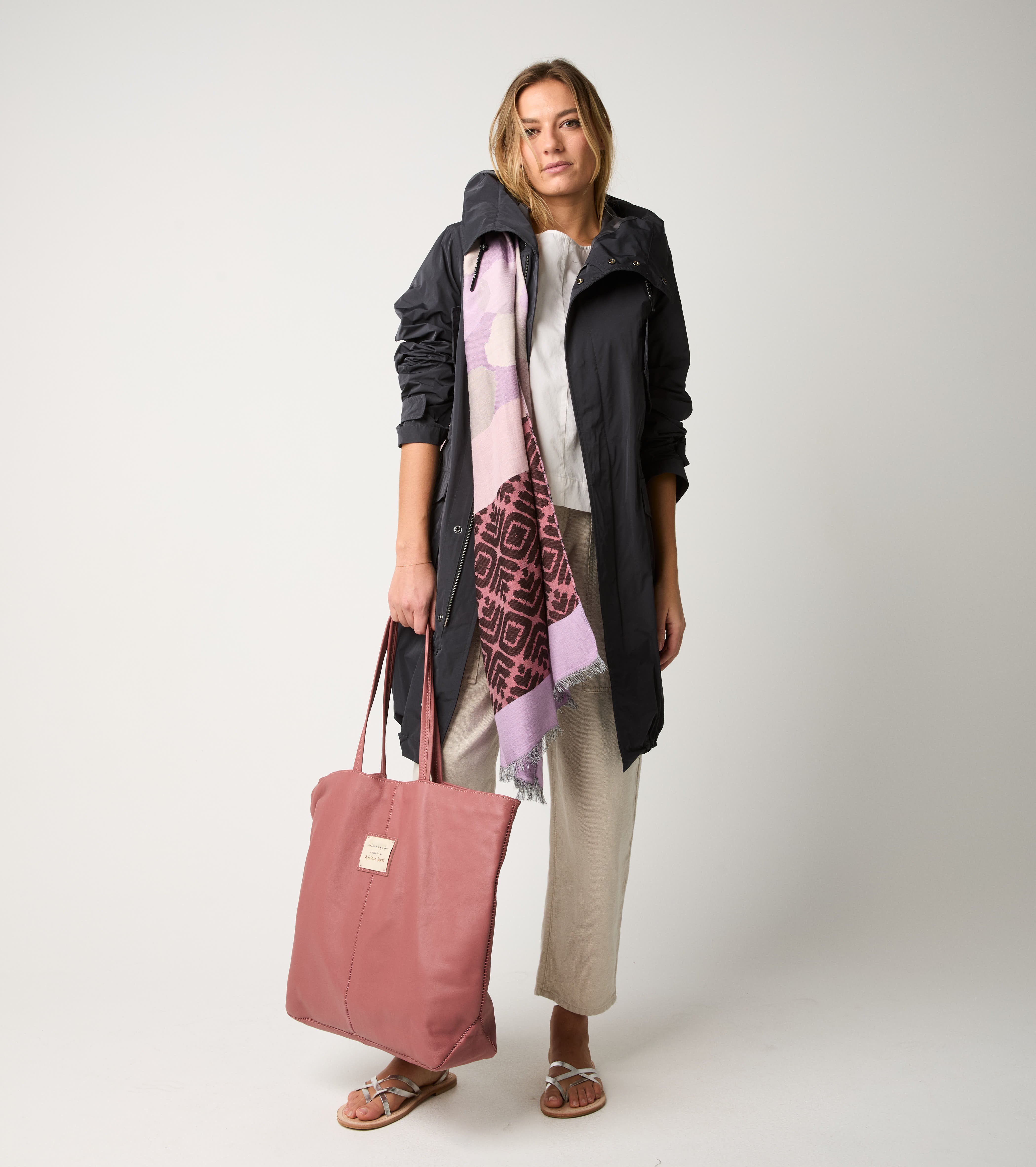 Long drip-proof parka with slate hood