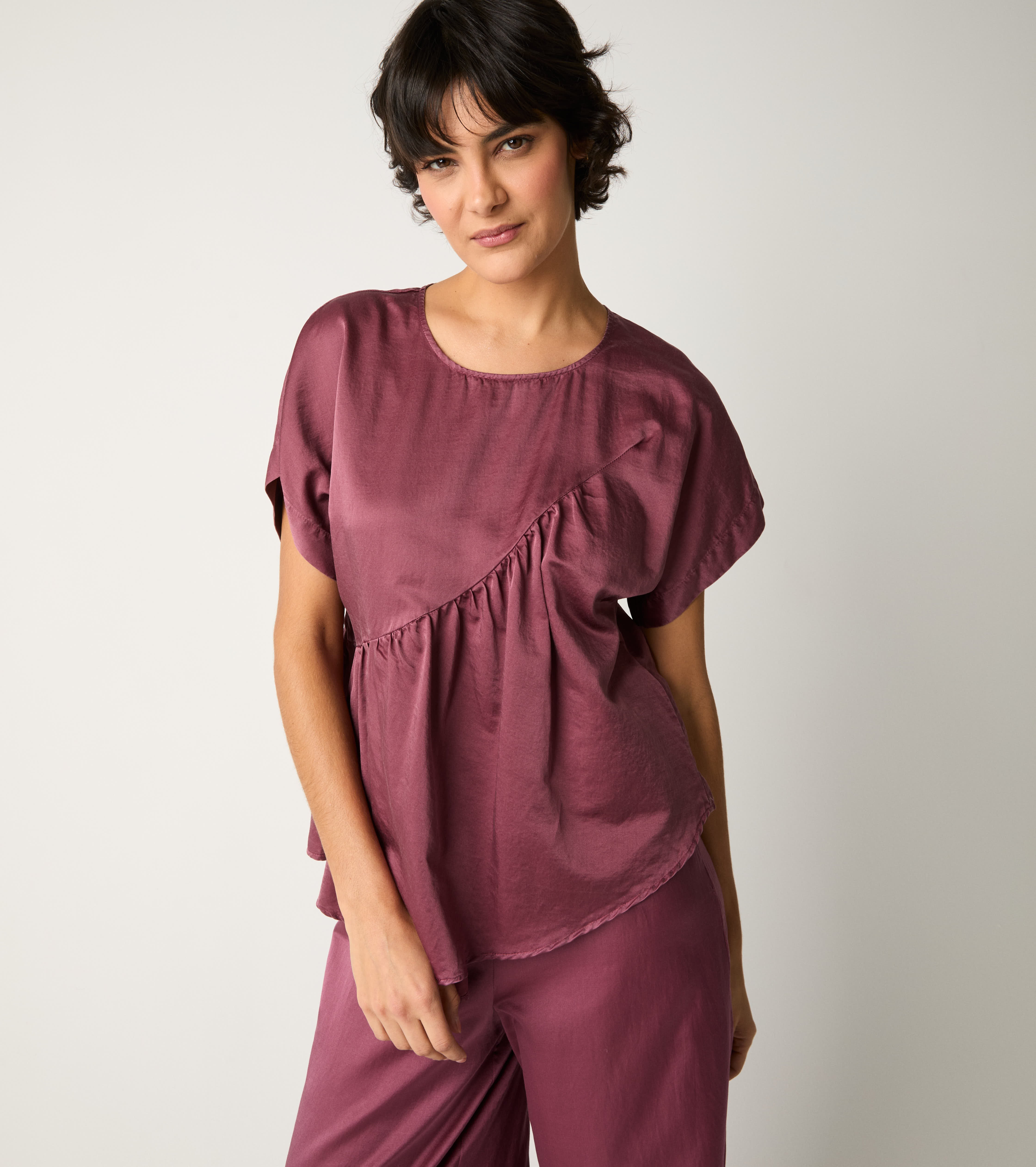 Blusa girocollo con pieghe marmellata