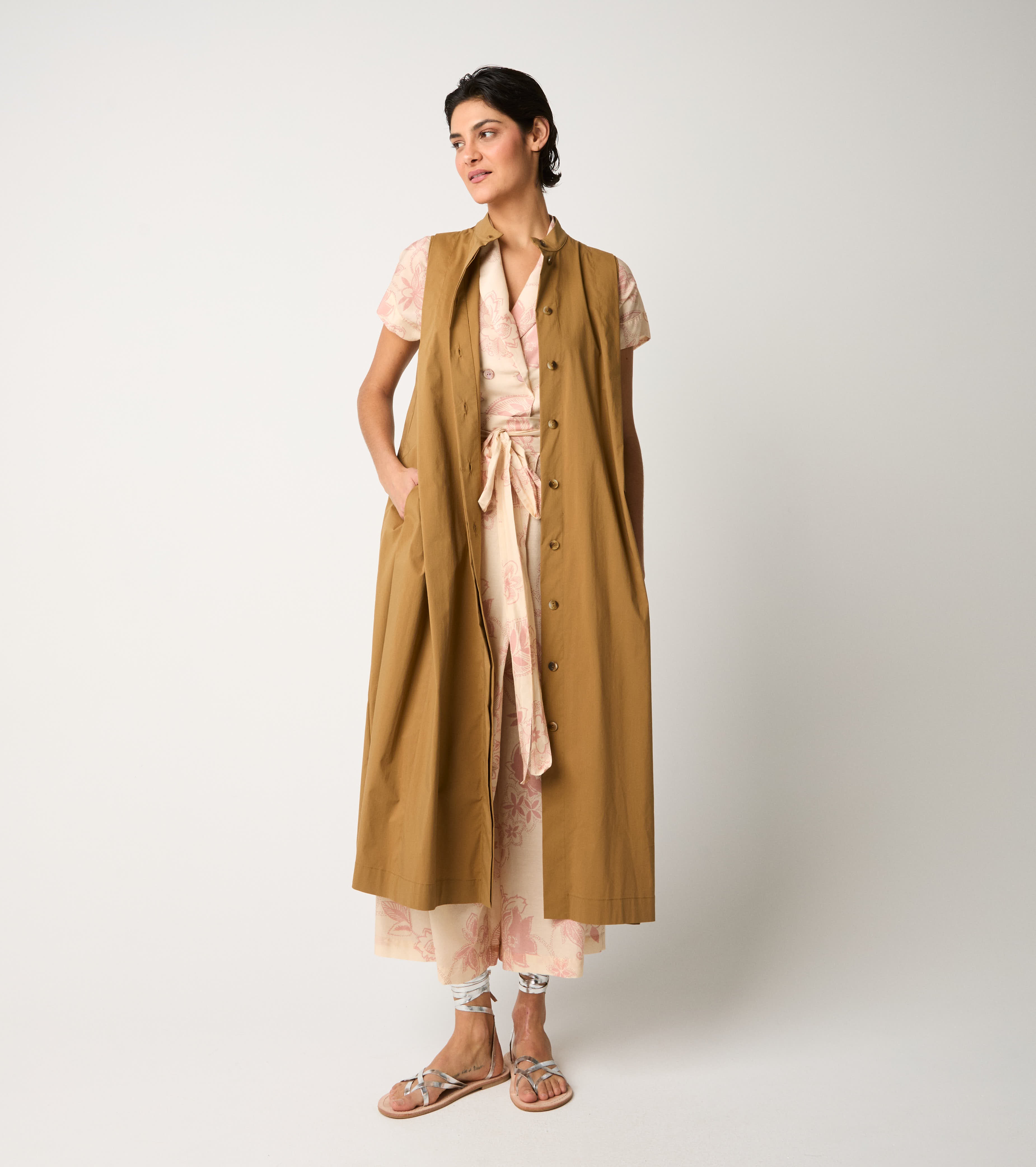 Double-breasted shirt with wine lapels