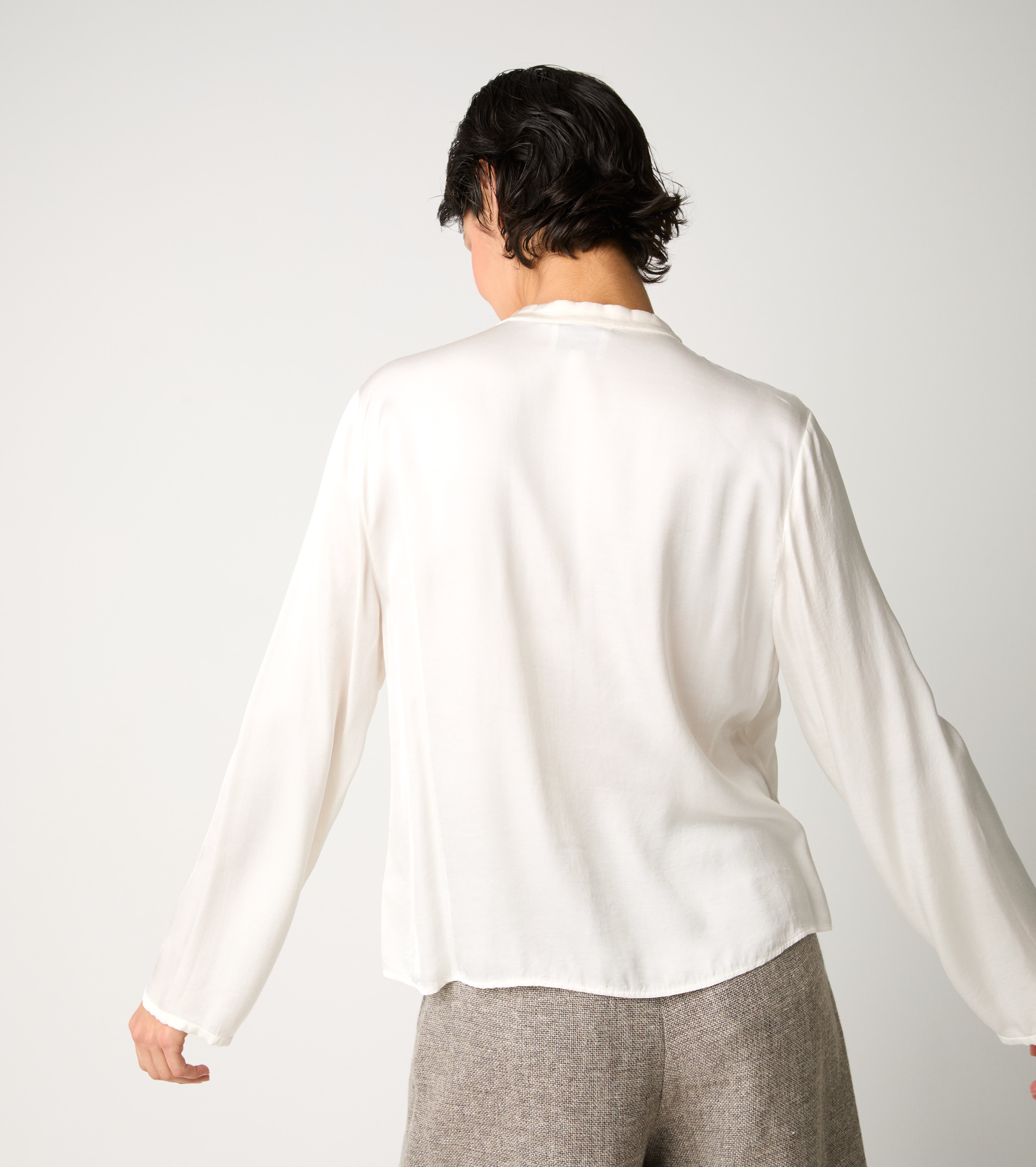 Blouse with ruffles and long sleeves salina