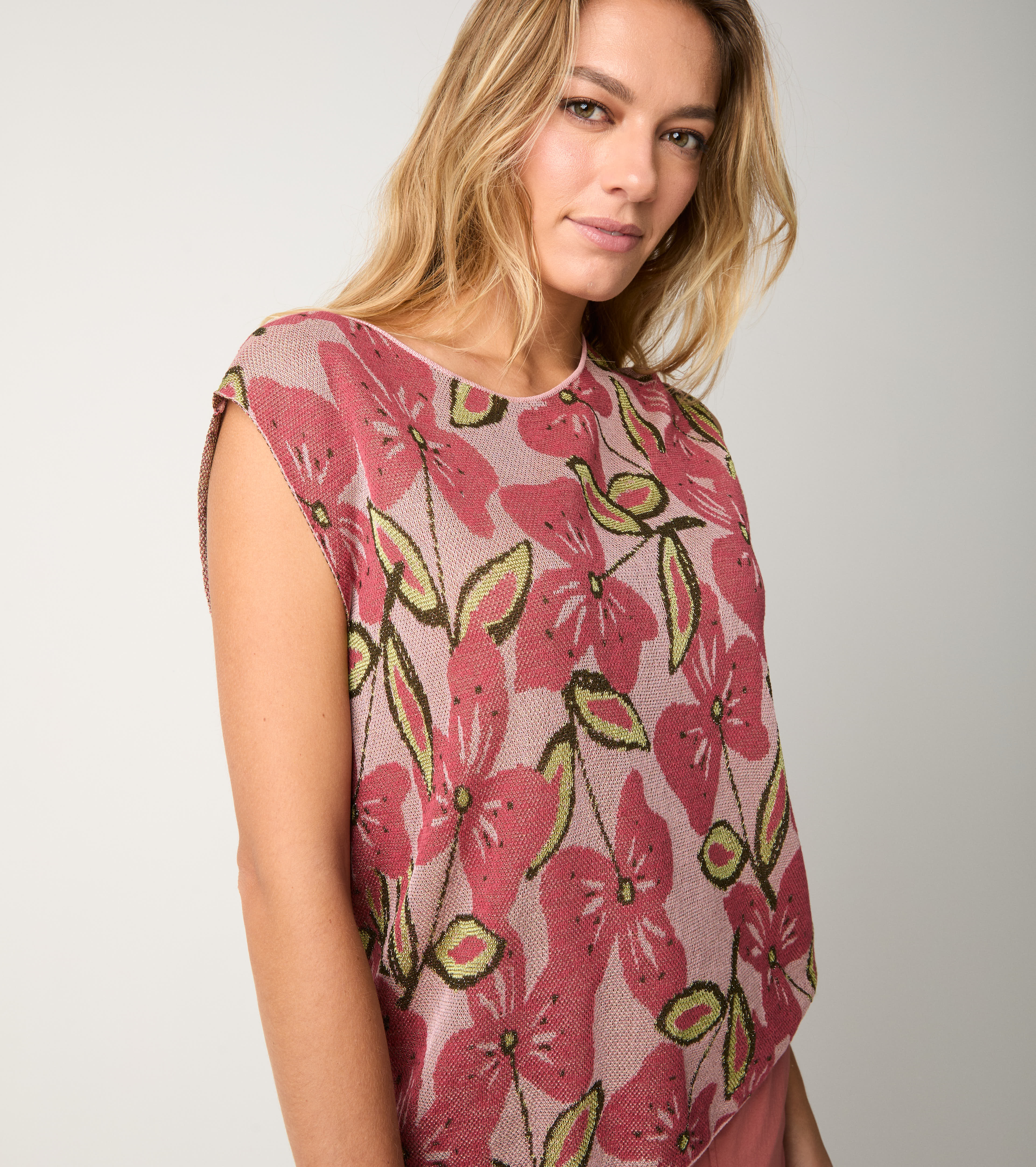 Top jacquard con scollo a barca ombretto