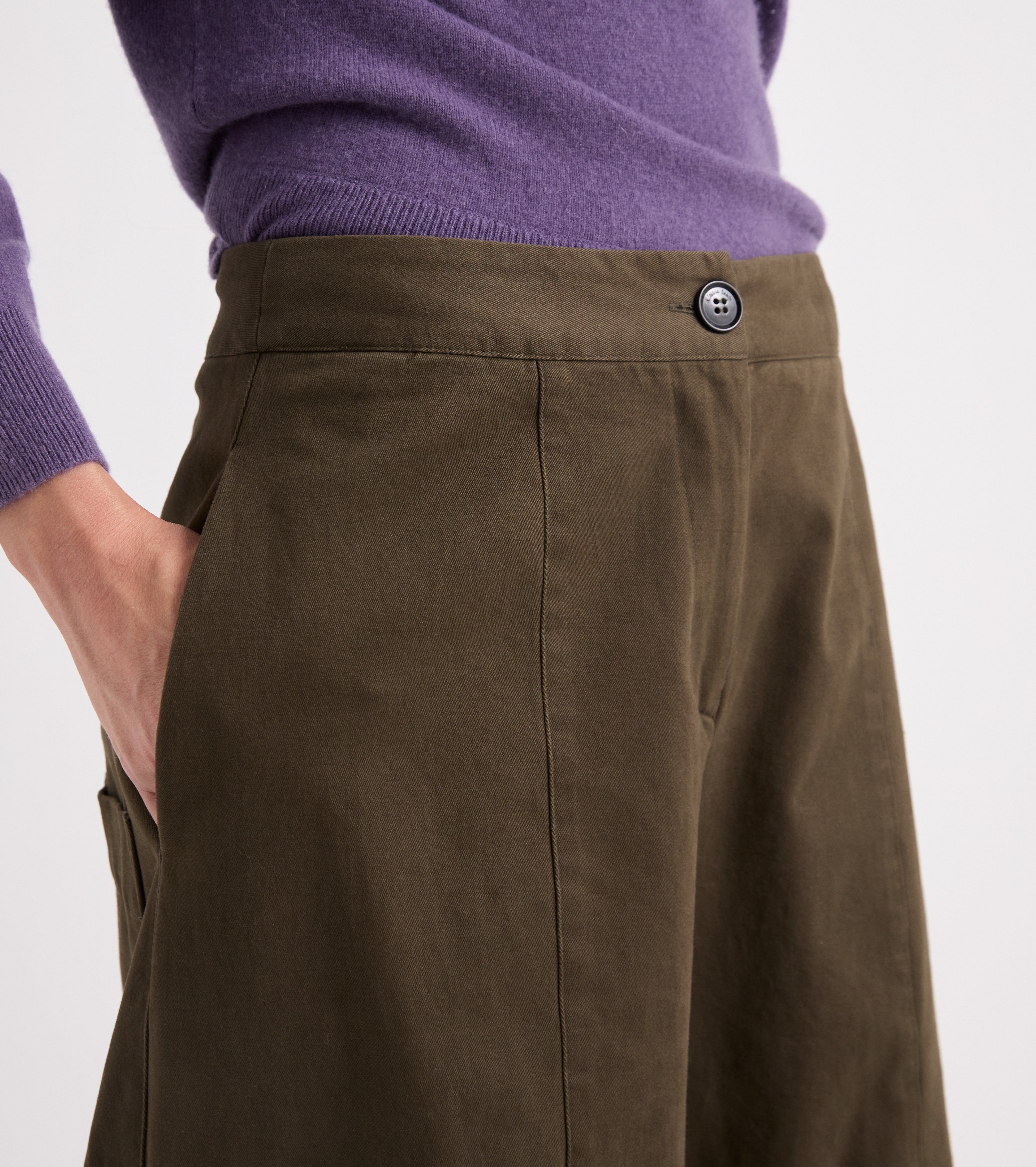 Korte bukser i stretch-twill i militærgrøn