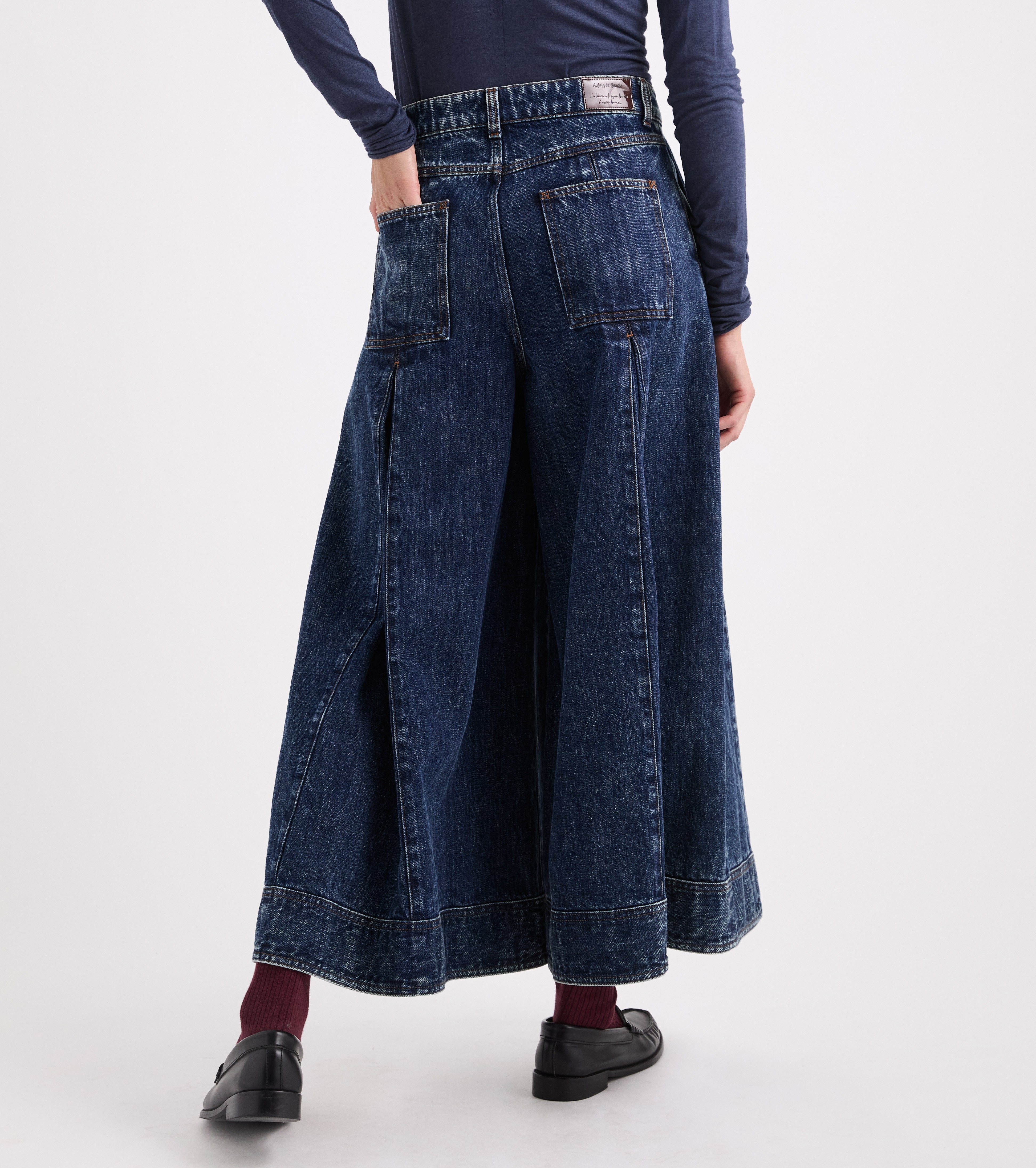 Jeans in cotone con pieghe