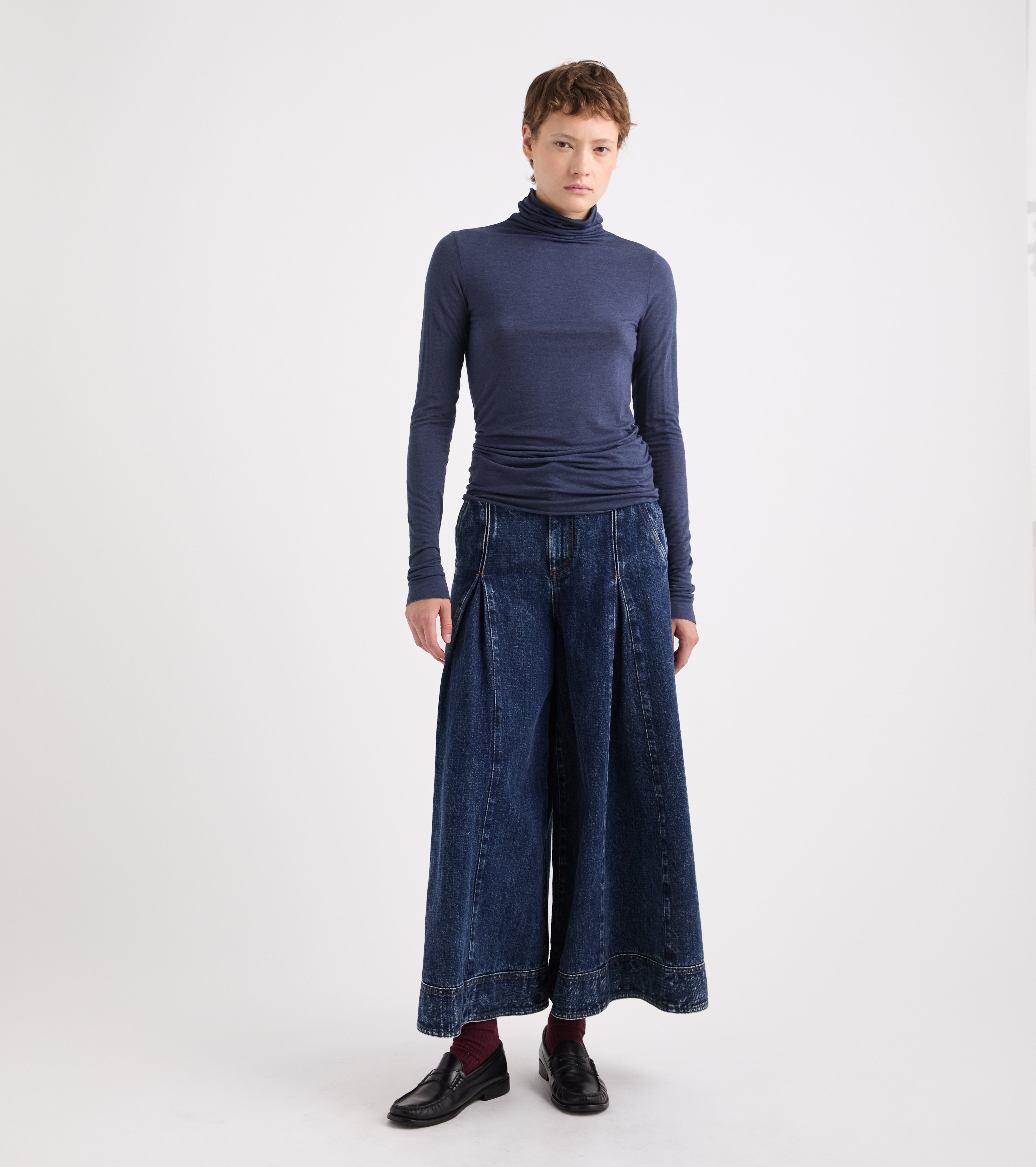 Jeans in cotone con pieghe
