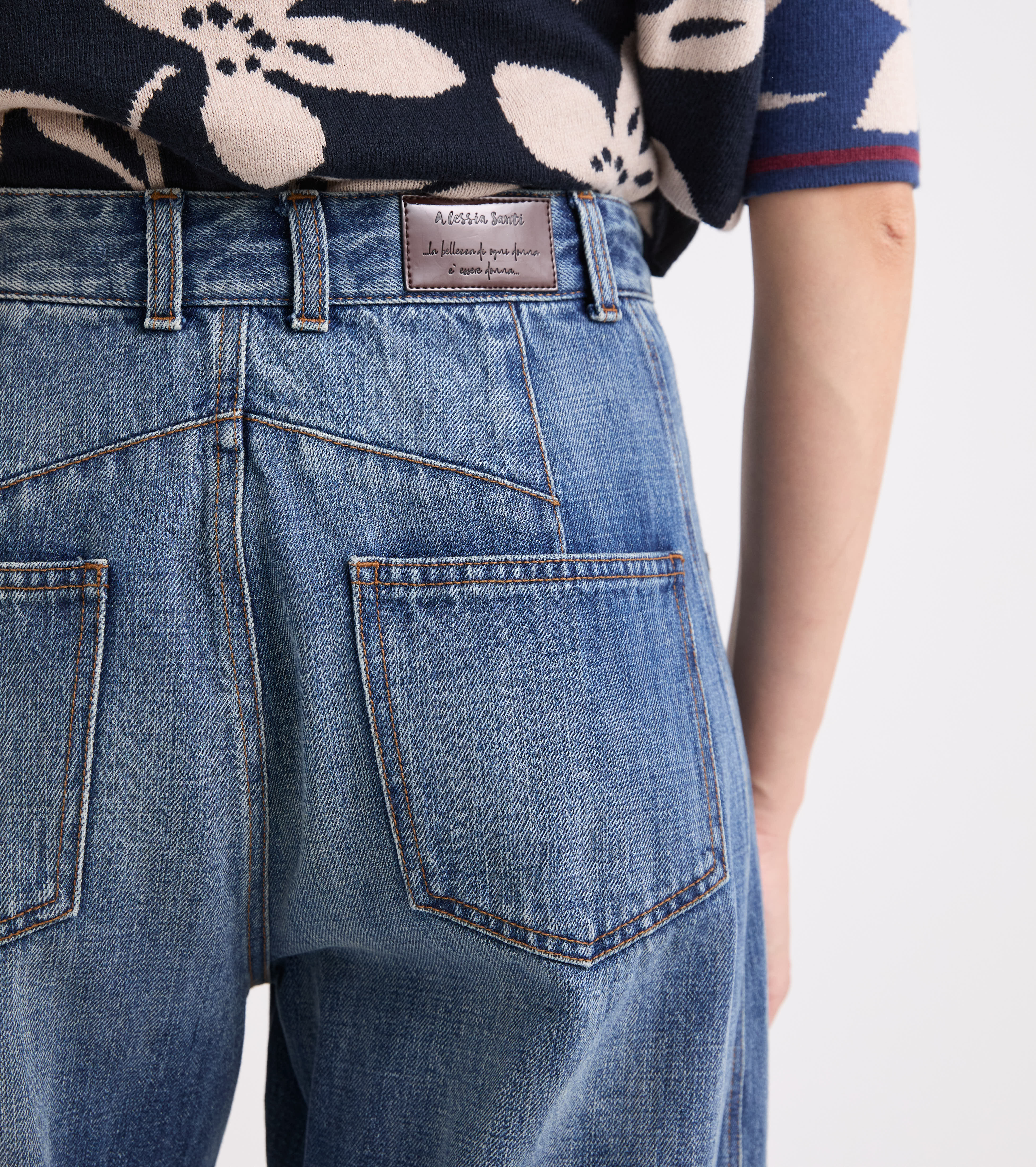 Jeans in denim di cotone effetto used marrone