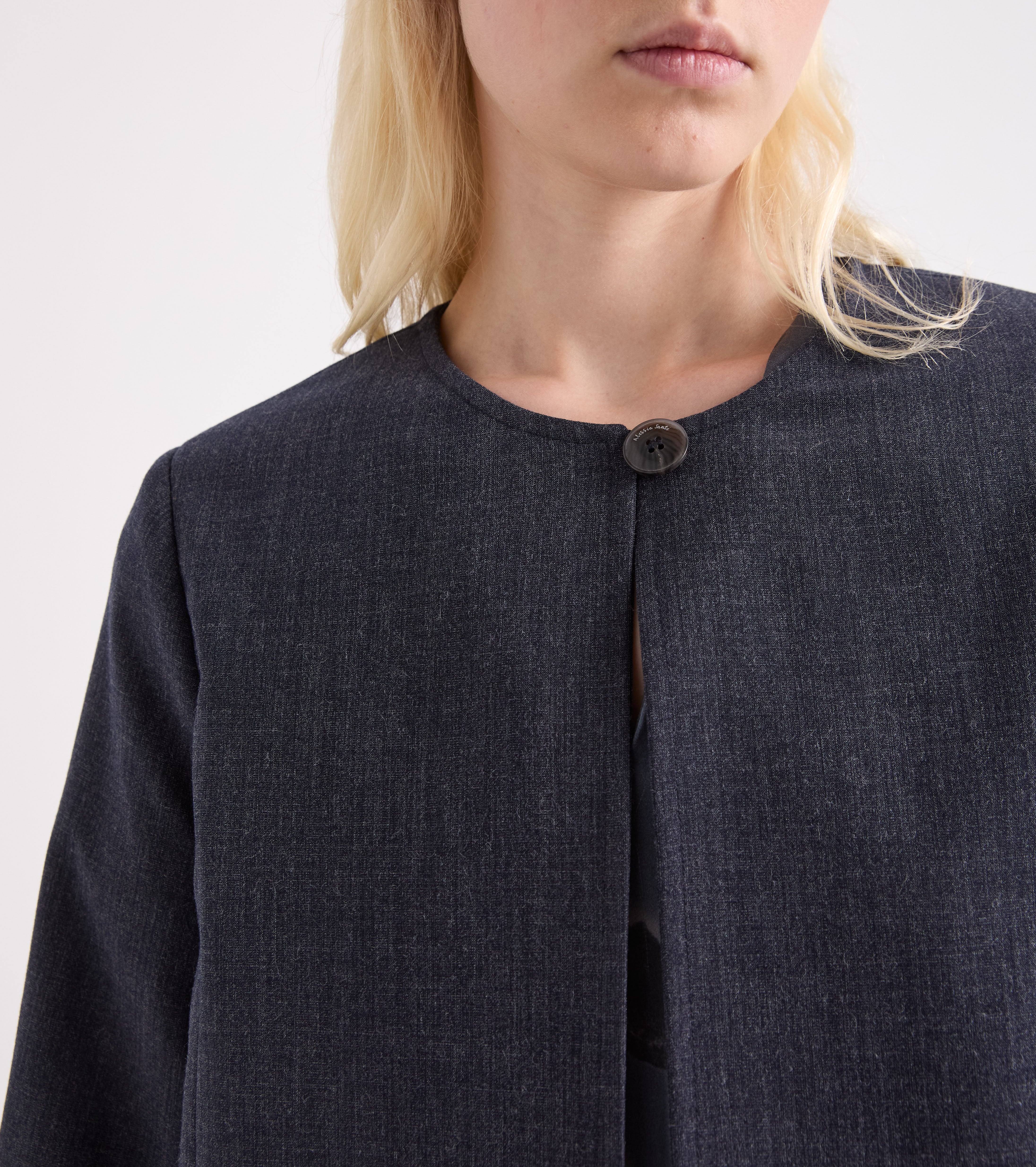 Giacca stretch con collo a giro grigiia