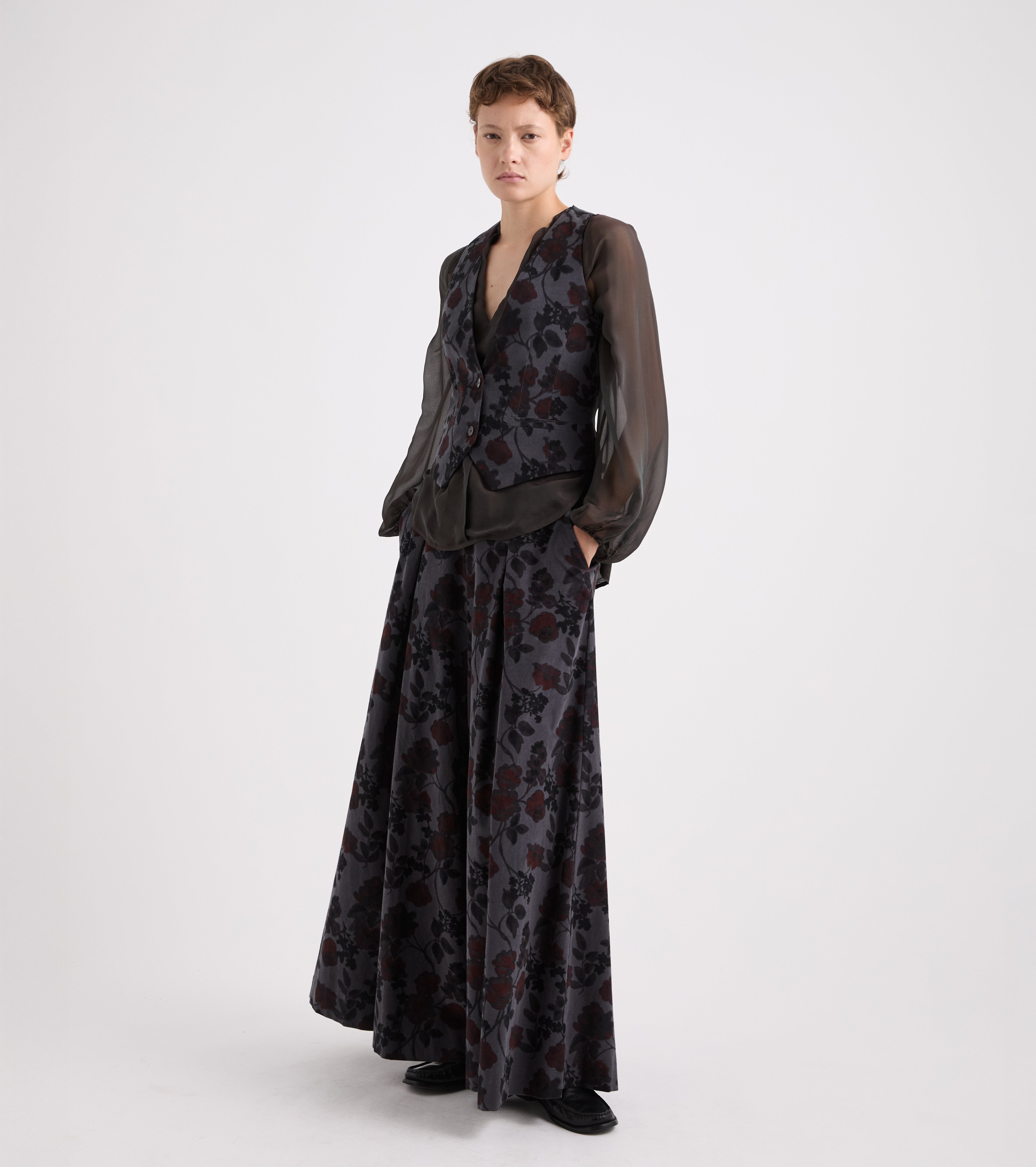 Palazzo trousers in burgundy asphalt-print cotton