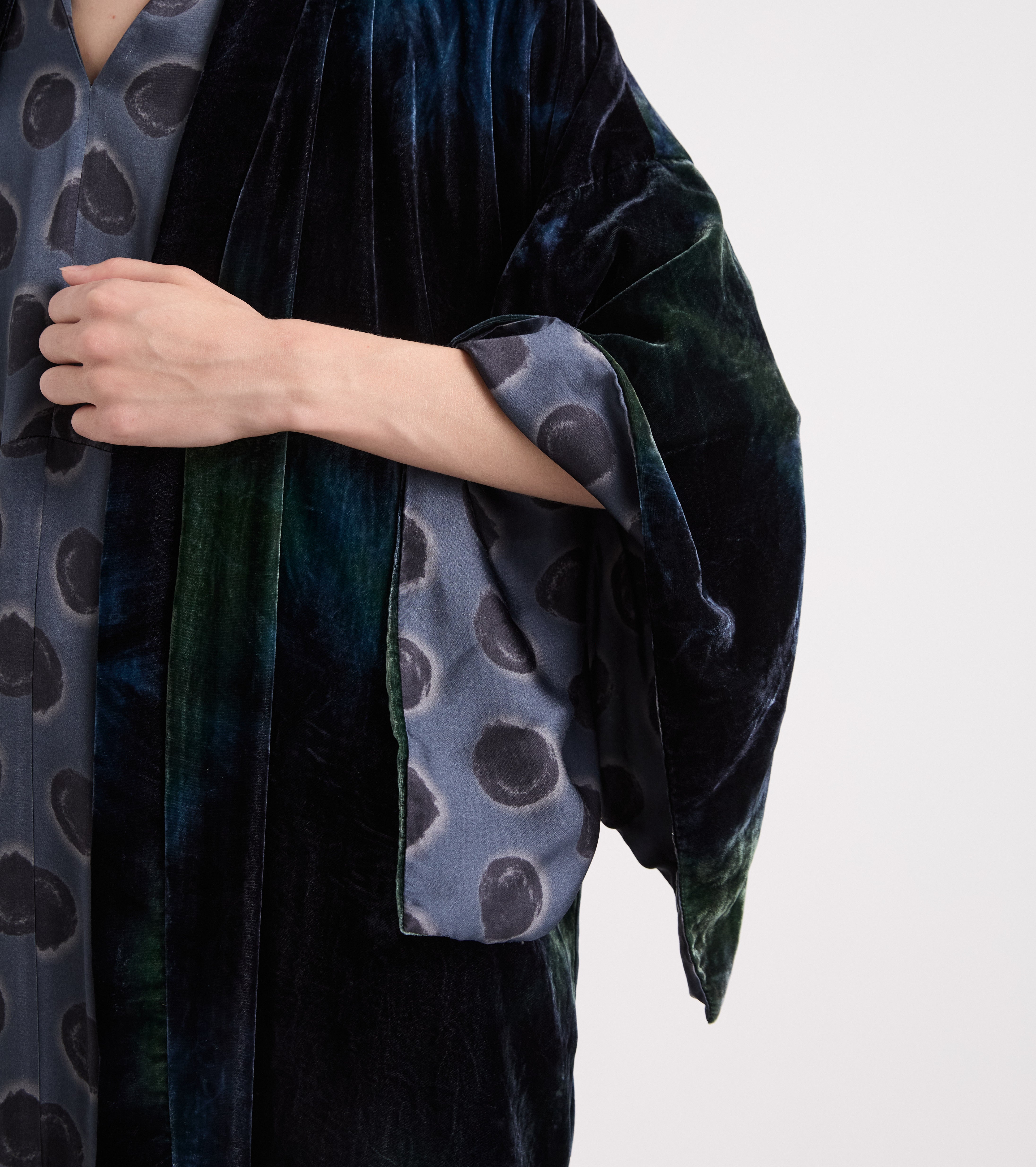 Kimono multicolor con escote en V multicolor