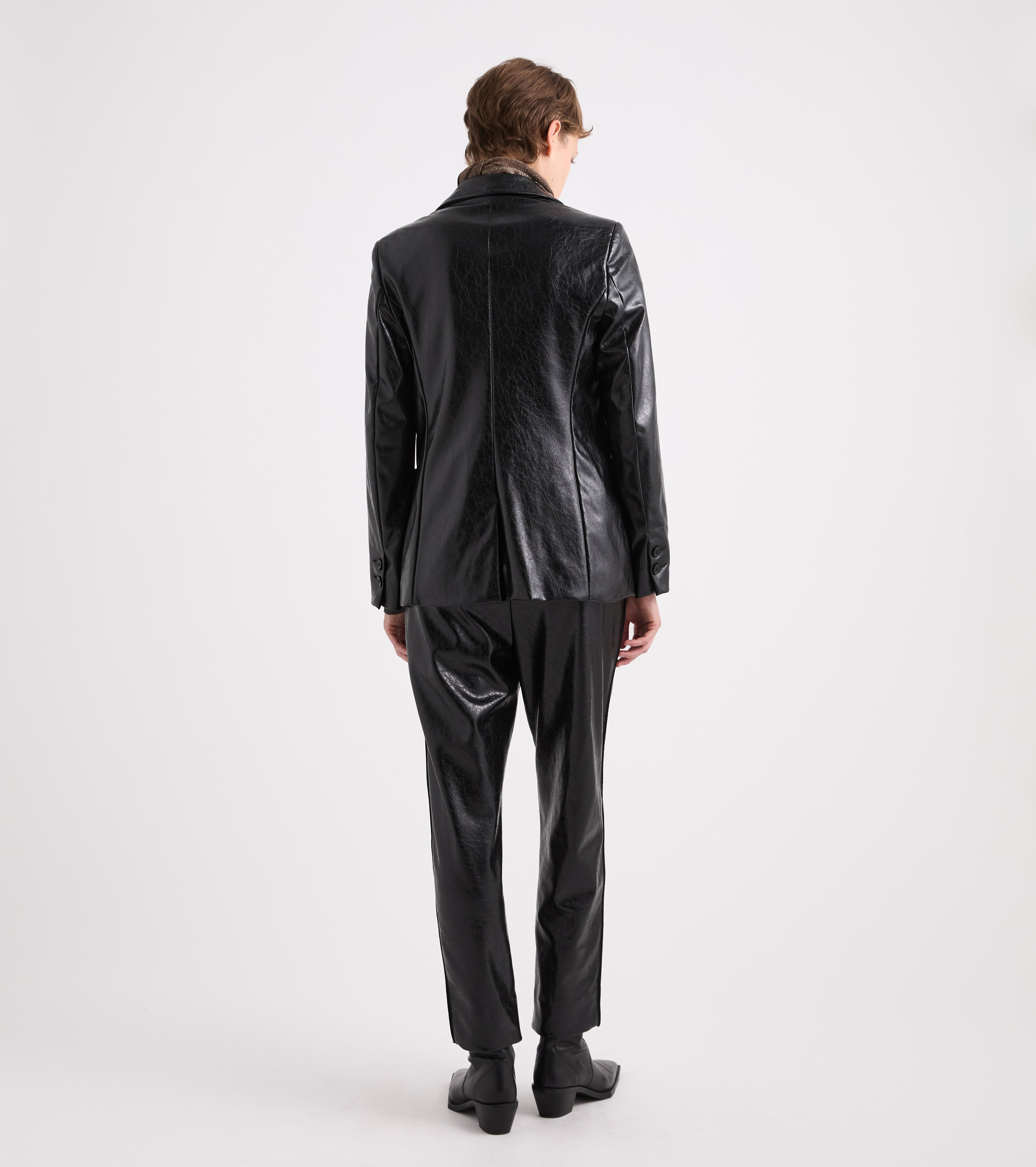 Blazer de imitación de piel con solapas en punta, negro diamante