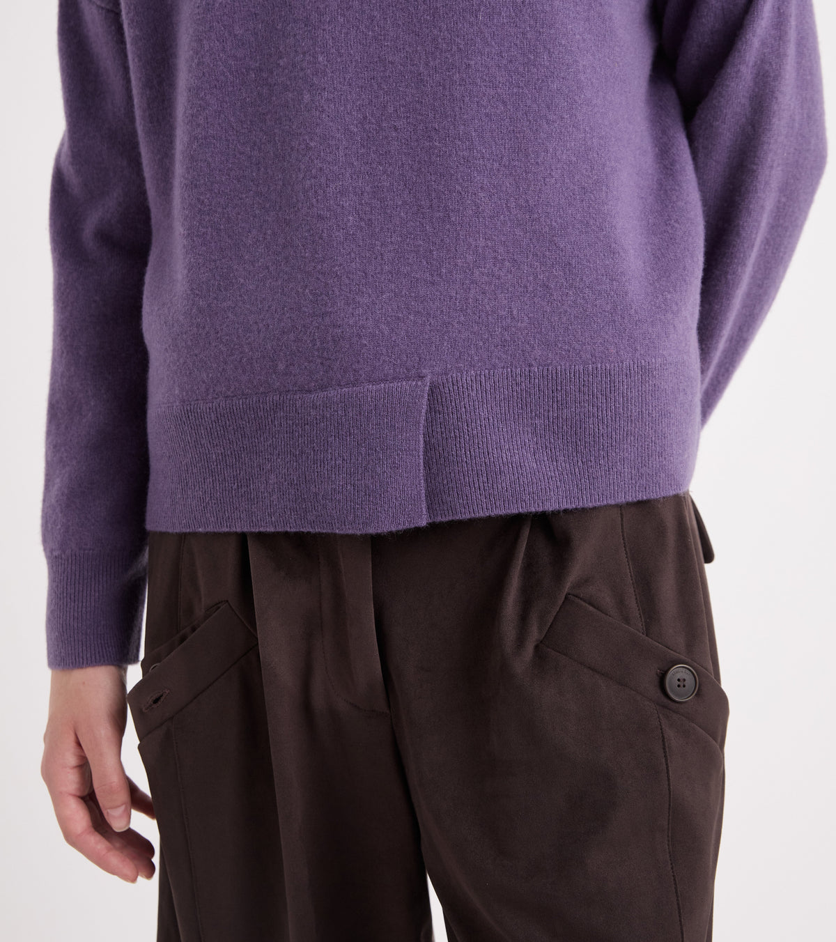 Maglia in misto cashmere con scollo a V marrone