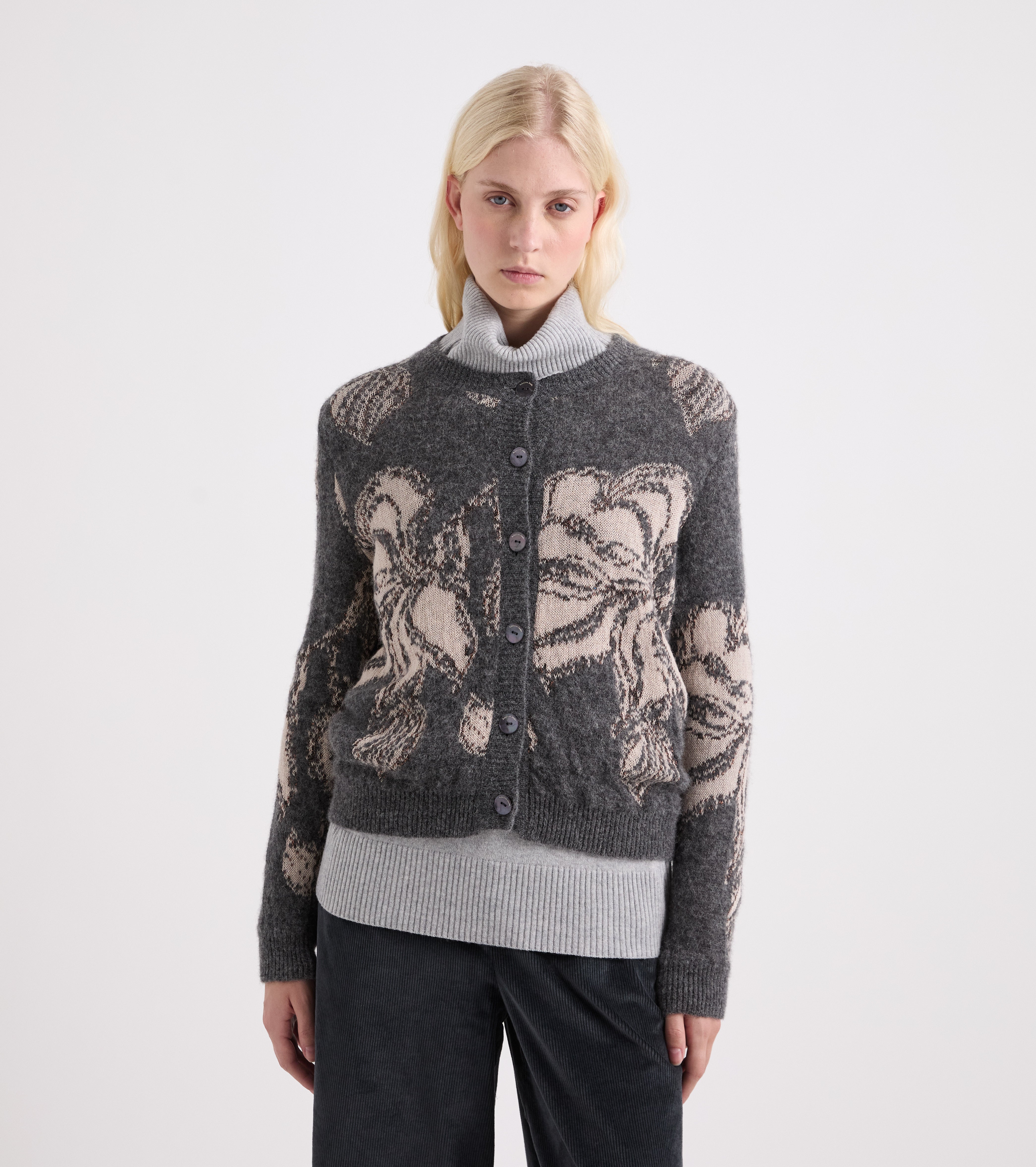 Blomstret cardigan i en blanding af alpaca i gråbeige