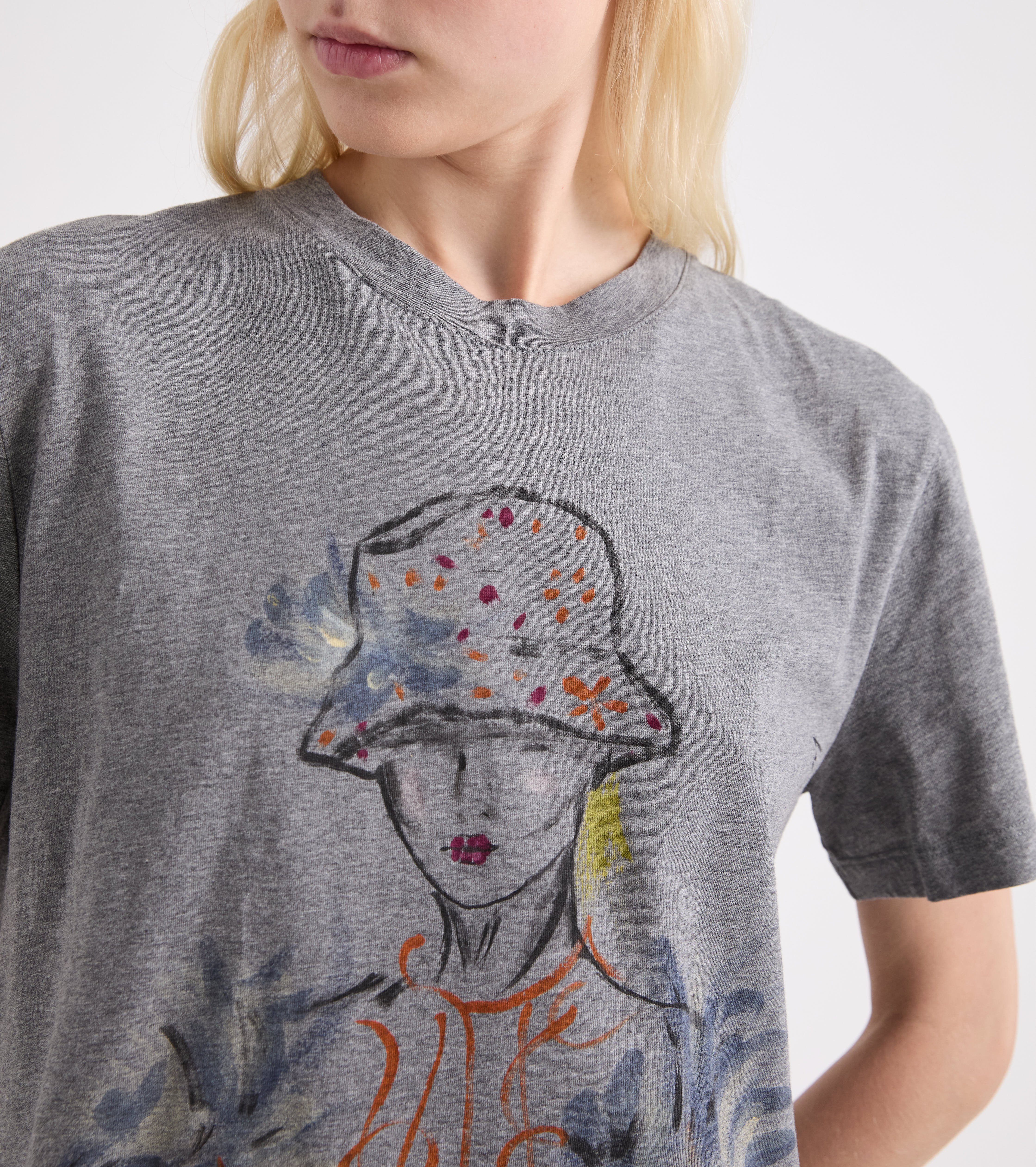 T-shirt med rund hals og korte ærmer i grå melange