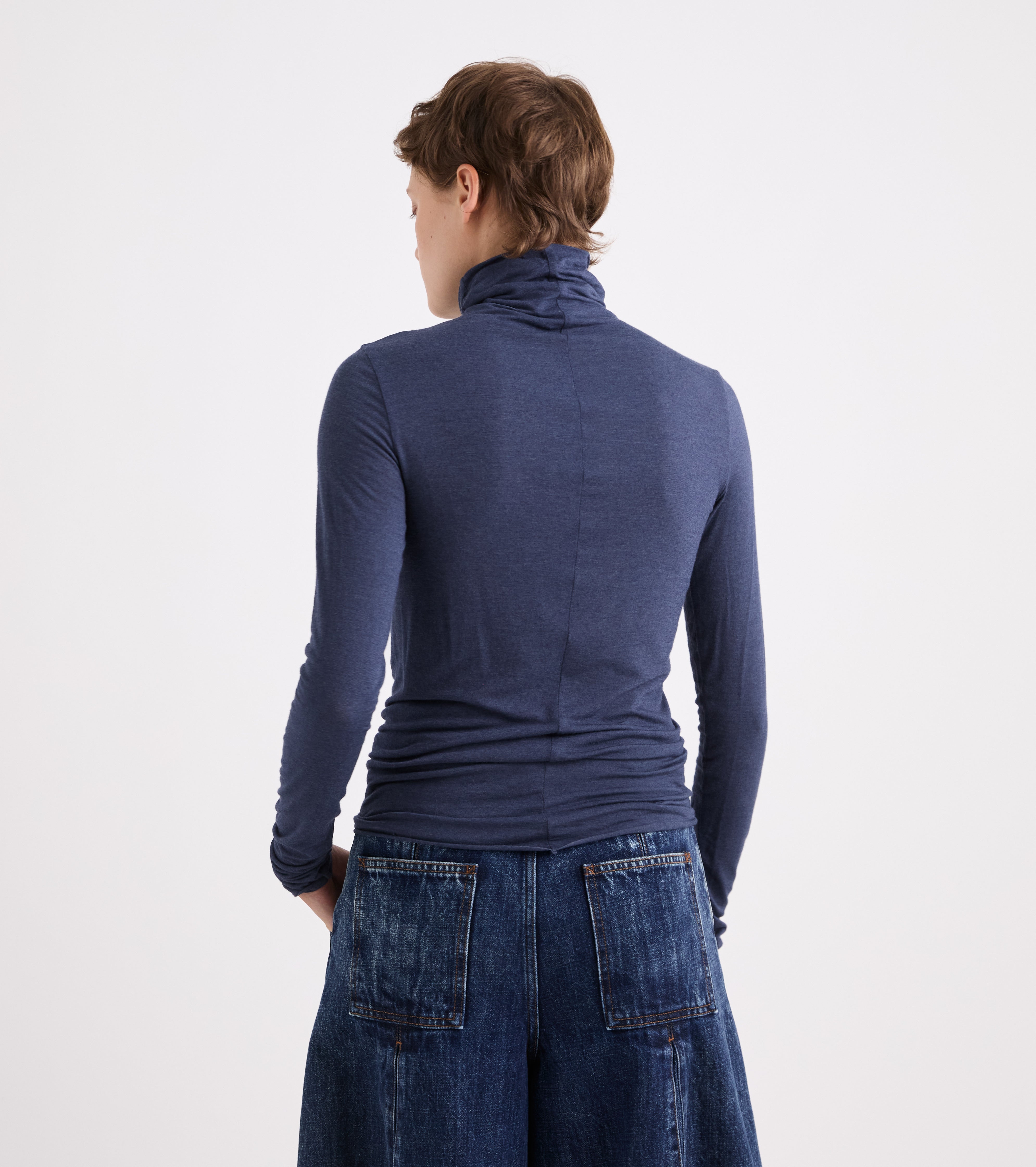 Stretch-T-shirt med lange ærmer i blå fløjl