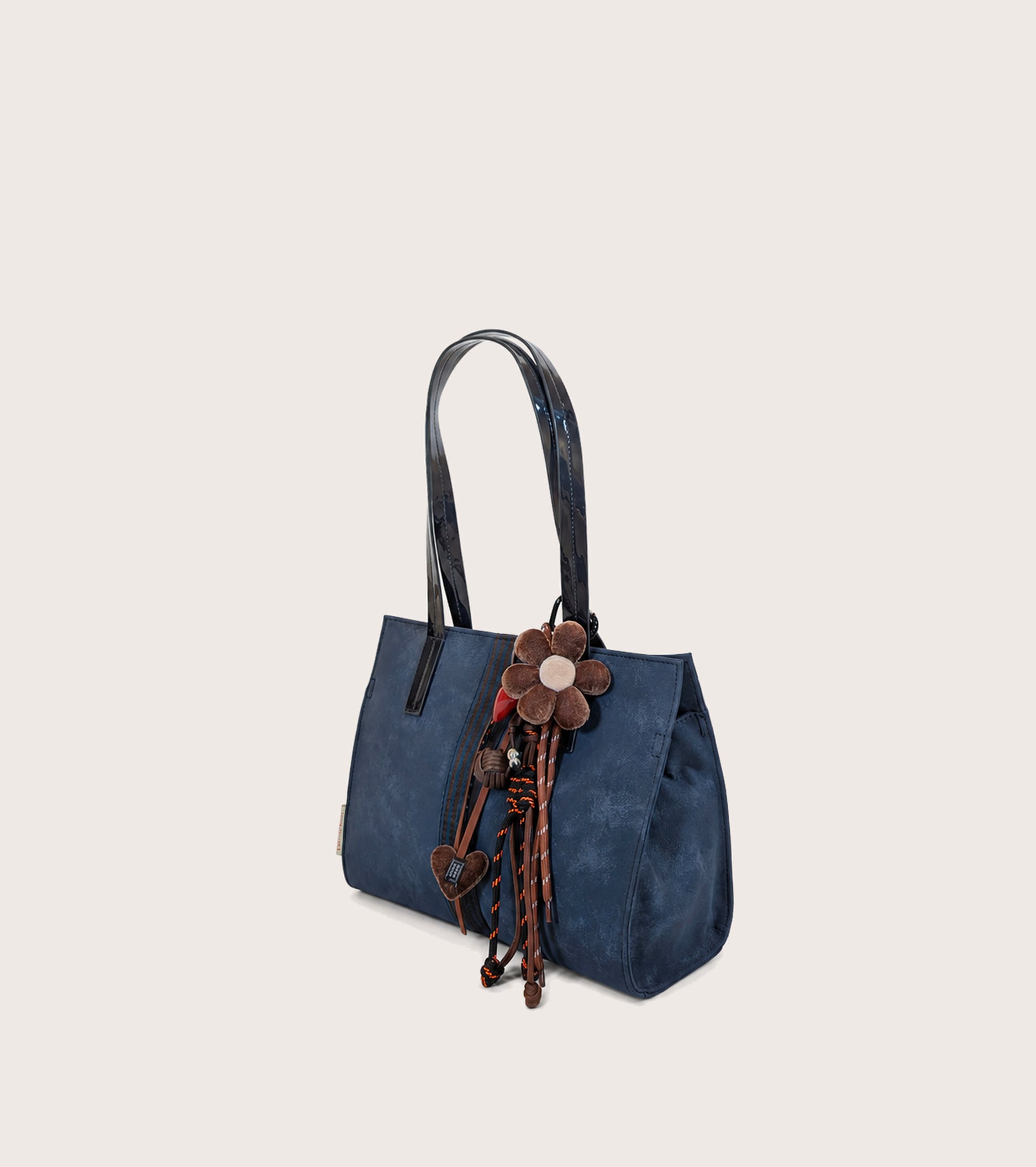 Borsa shopping scamosciata con charm mezzanotte