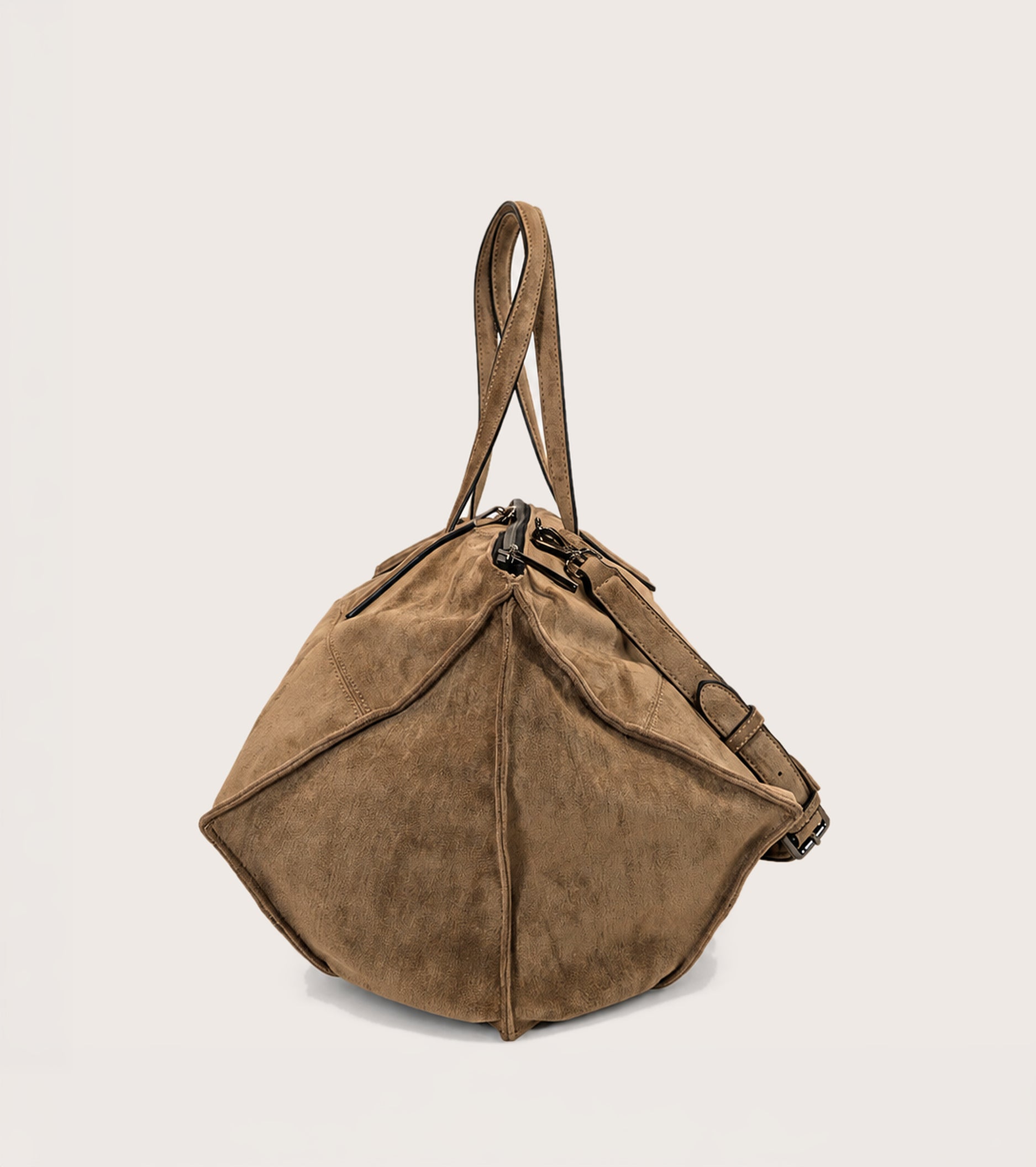Shoppingtaske i ruskind med AS-charm i hermelin