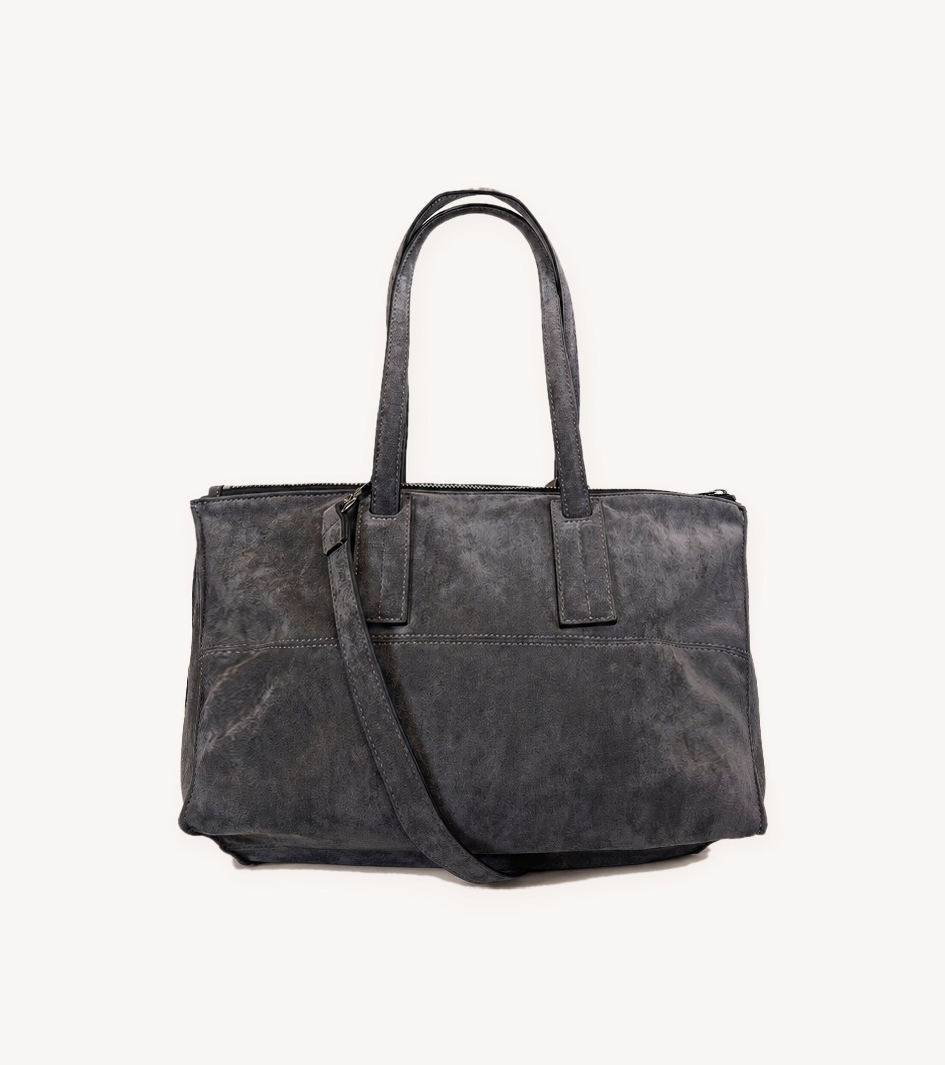 Shoppingtaske i ruskind med AS-charm i tavle-design