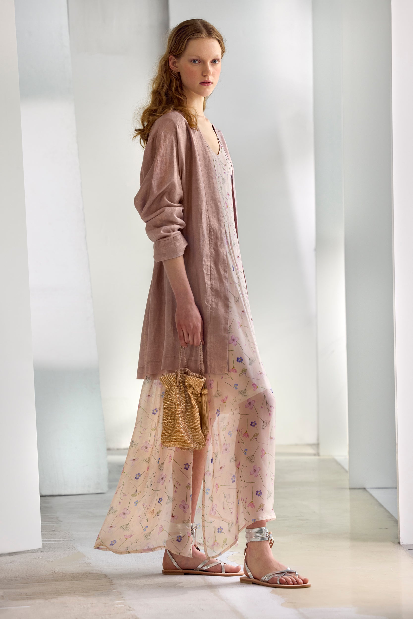 Abito lungo floreale con scollo a V fiorellini